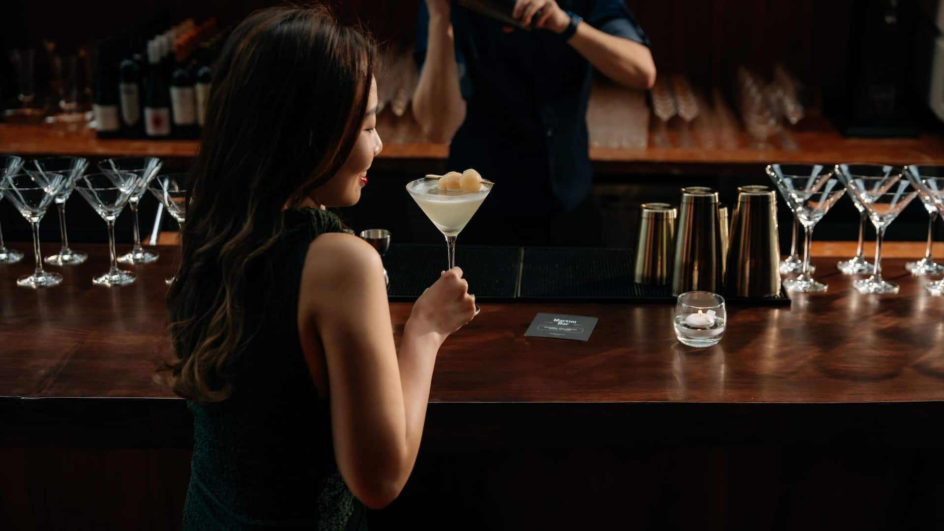 Grand Hyatt Singapore Martini Bar Lifestyle