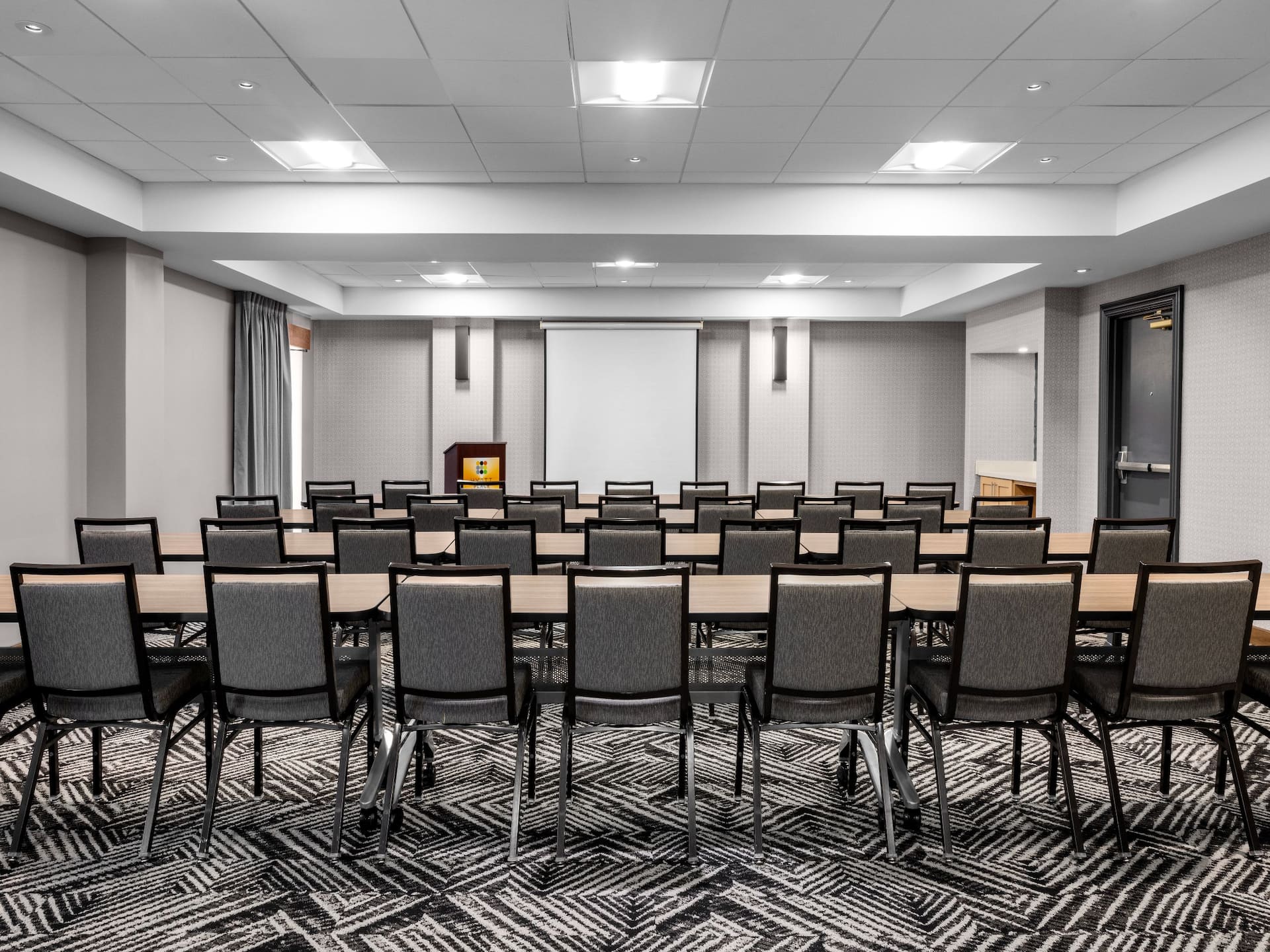 Hyatt Place Kansas City/Overland Park/Convention Center Meeting Room Classroom Setup