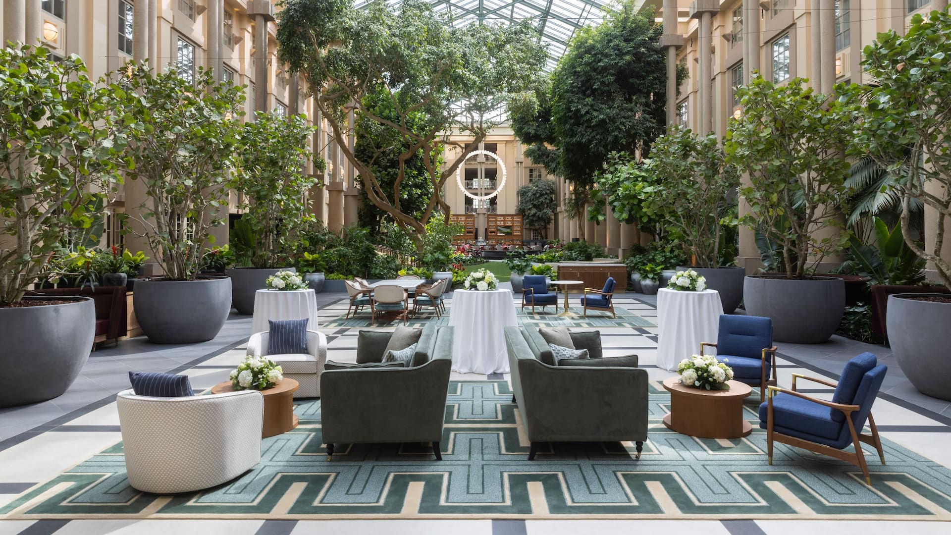 Hyatt Regency Greenwich Garden Court