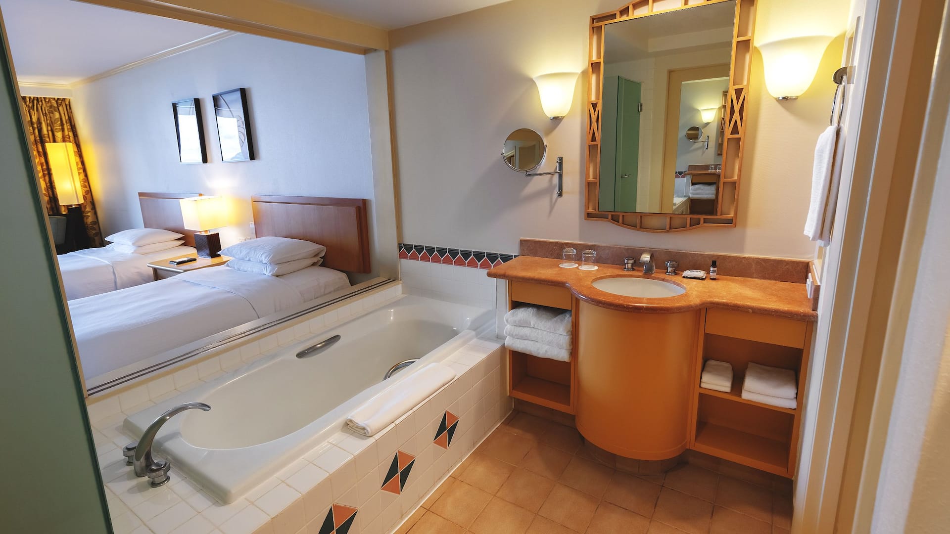 2/3 Hyatt Regency Guam Ocean Front Twin Bathroom