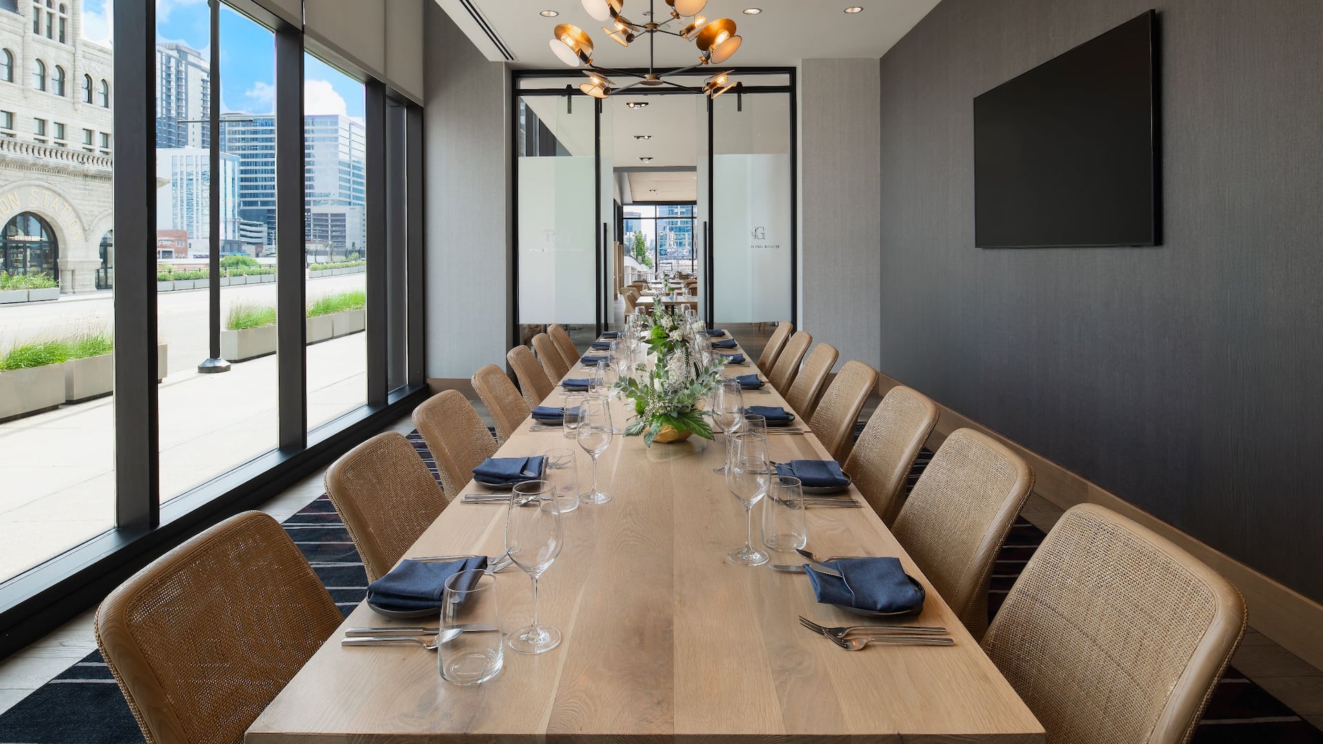 5 of 5 Grand Hyatt Nashville Private Dining Room Shades Up