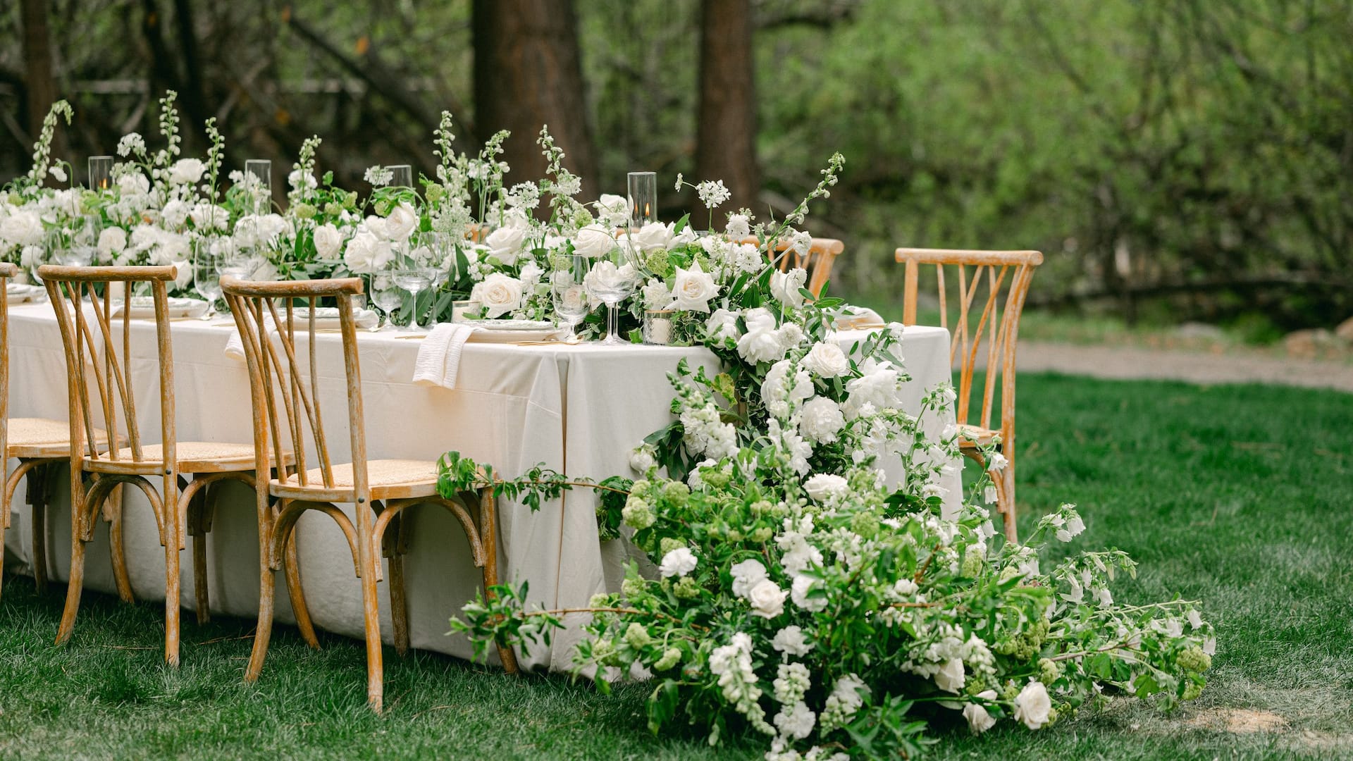 Hyatt Regency Lake Tahoe Resort, Spa and Casino Wedding Table On Creekside Lawn