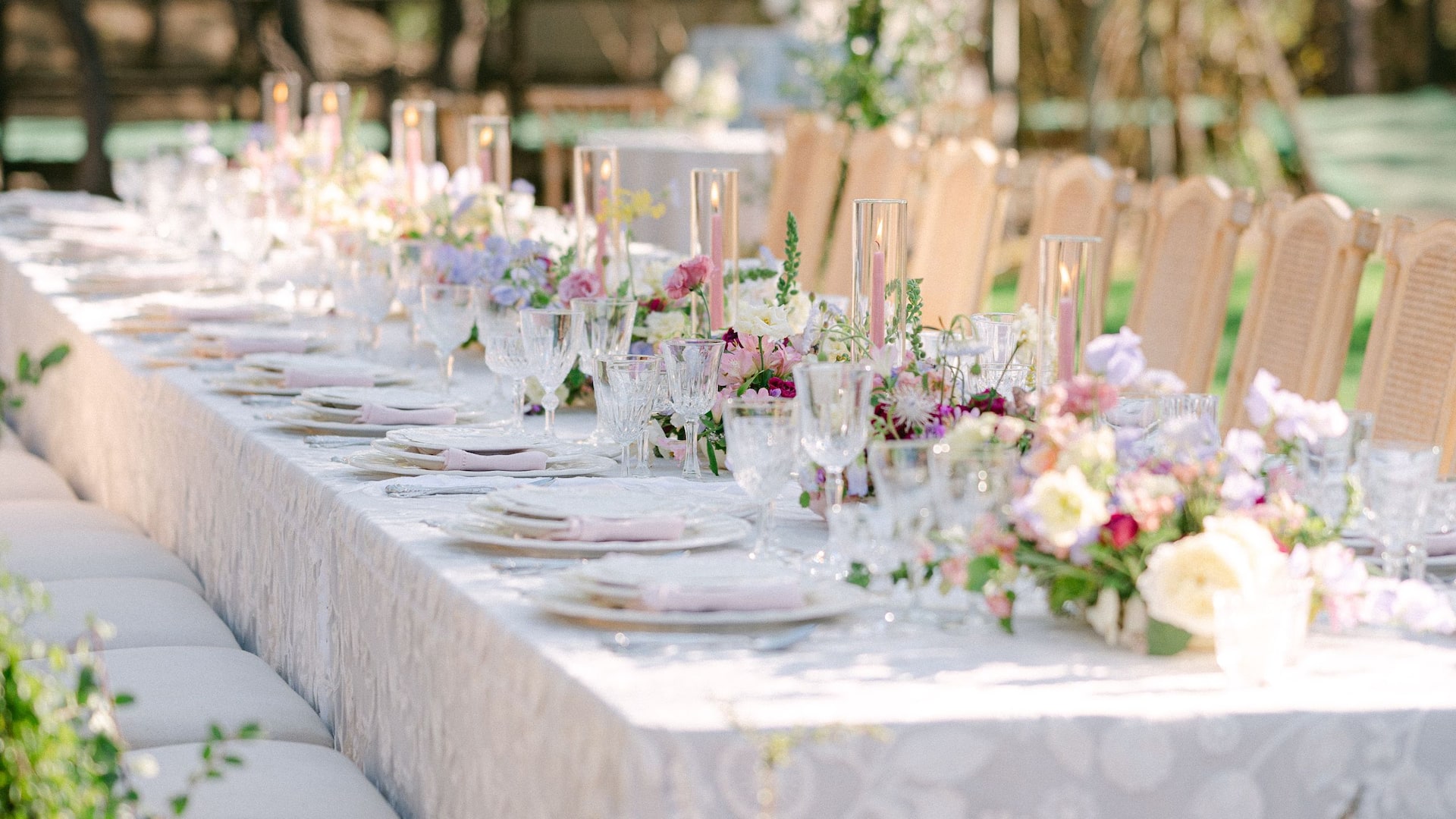 Hyatt Regency Lake Tahoe Resort, Spa and Casino Creekside Lawn Wedding Dinner