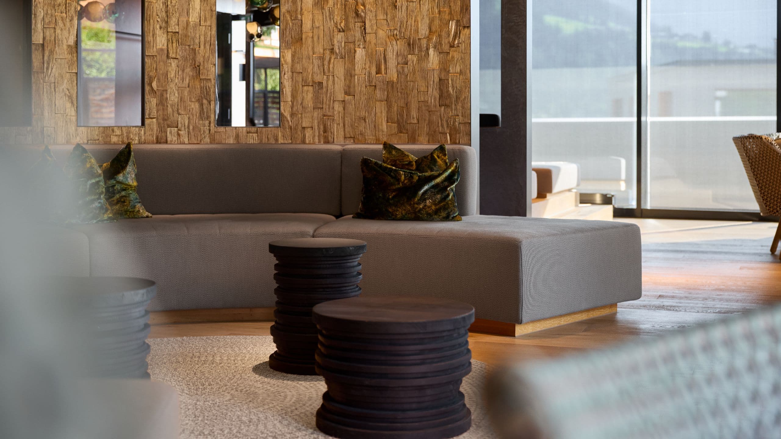 me and all hotel flims Lounge Round Sofa With Windows