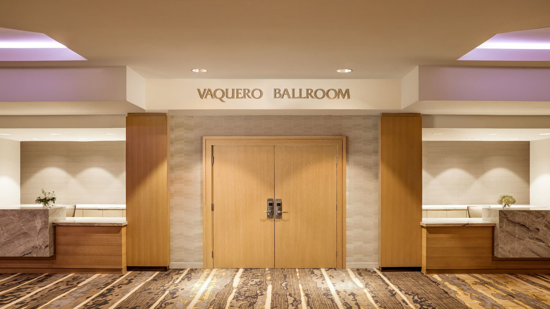 3 of 5 Grand Hyatt Scottsdale Resort Vaquero Foyer