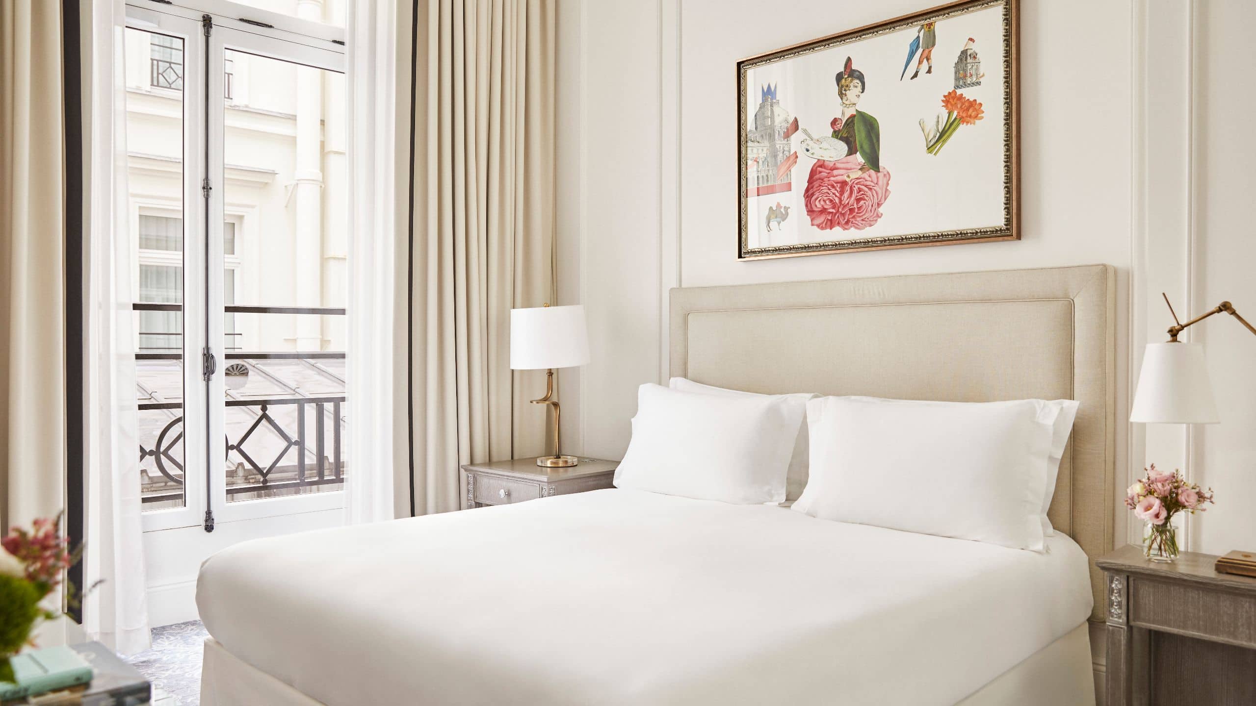 第 1，共 5 Hôtel du Louvre King Bed Room Overview