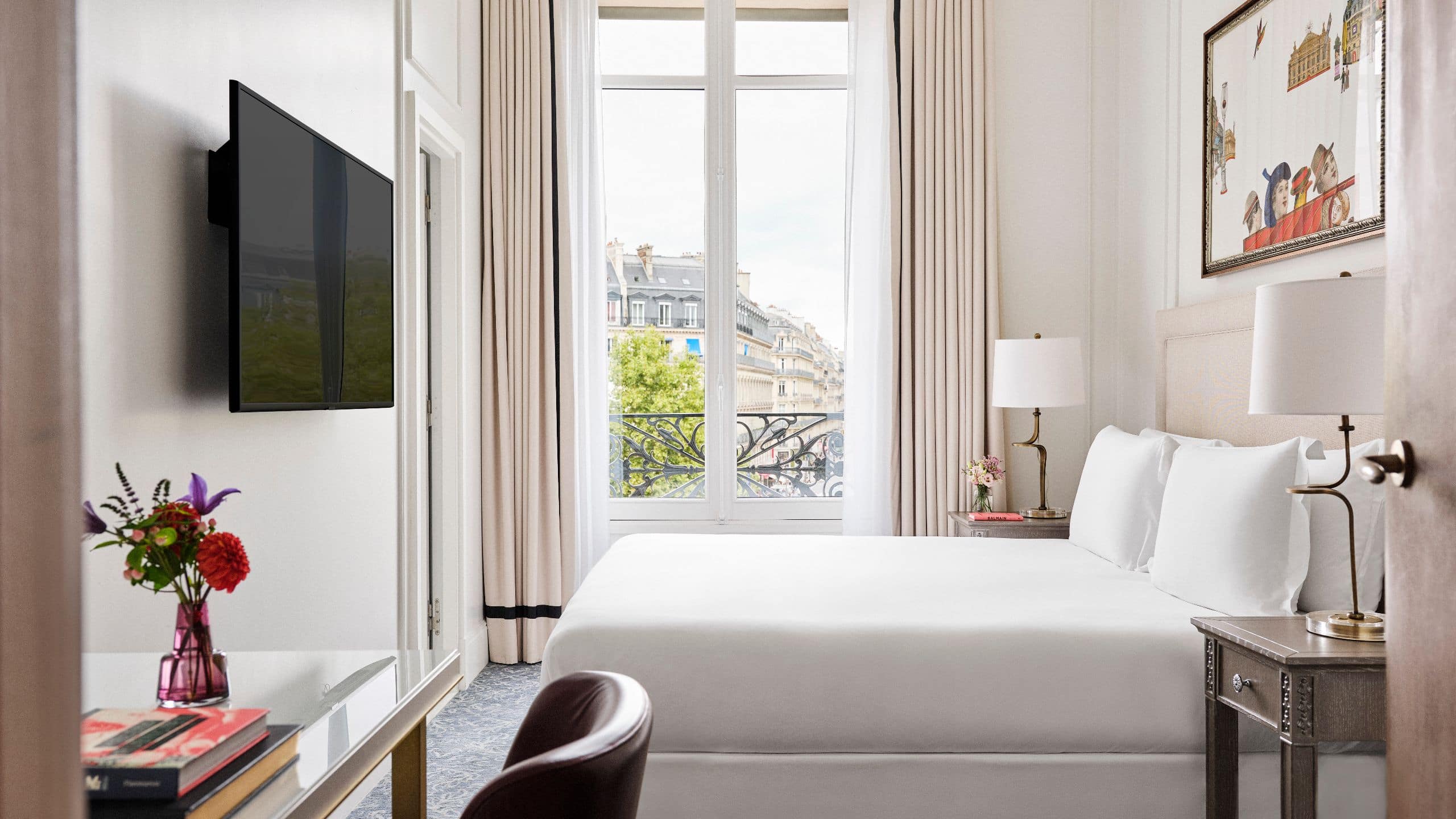 第 2，共 6 Hôtel du Louvre King Bed With View Room Overview