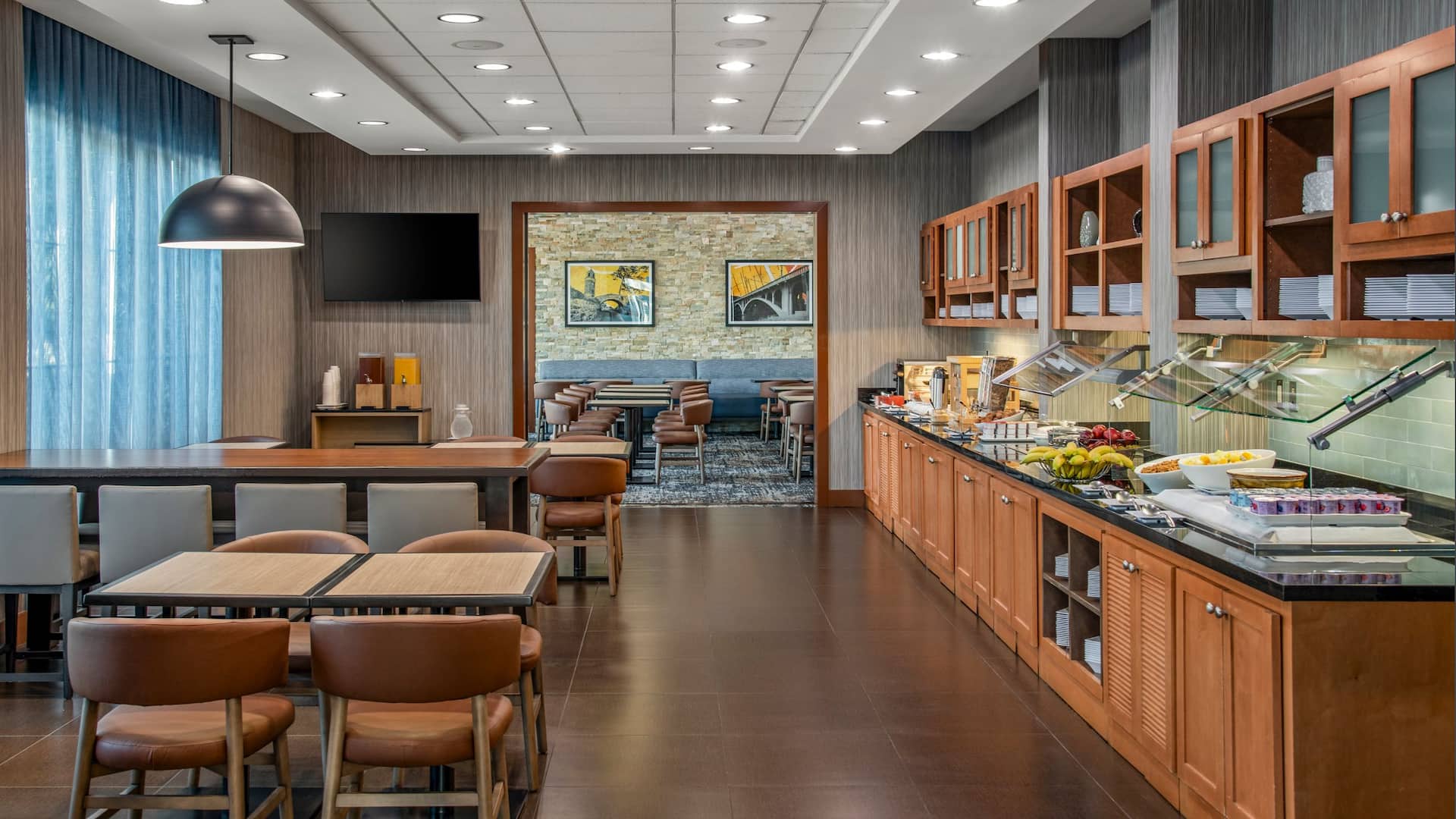 Hyatt Place Buffet Detail