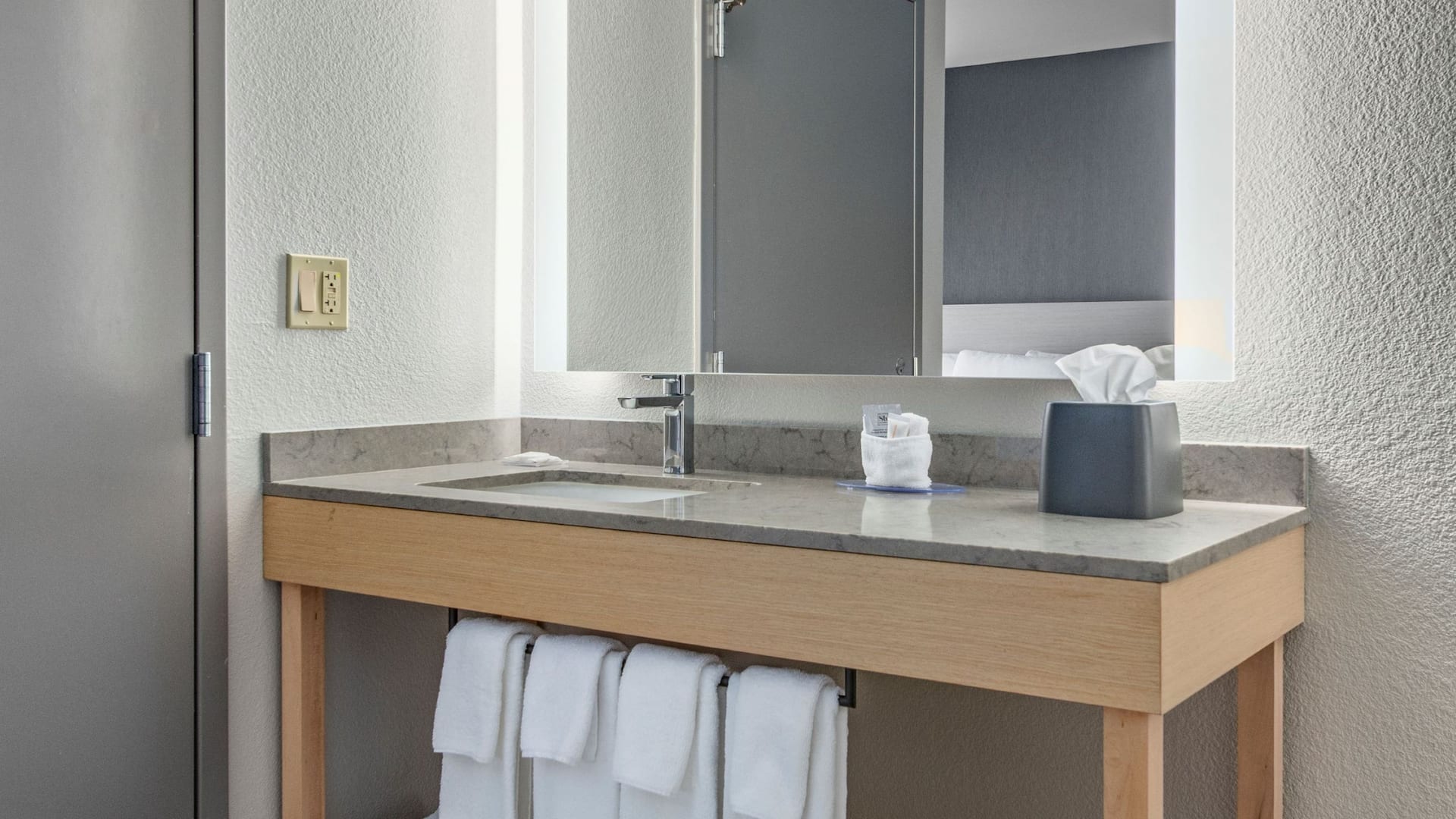 2/3 Hyatt Place Vanity Two