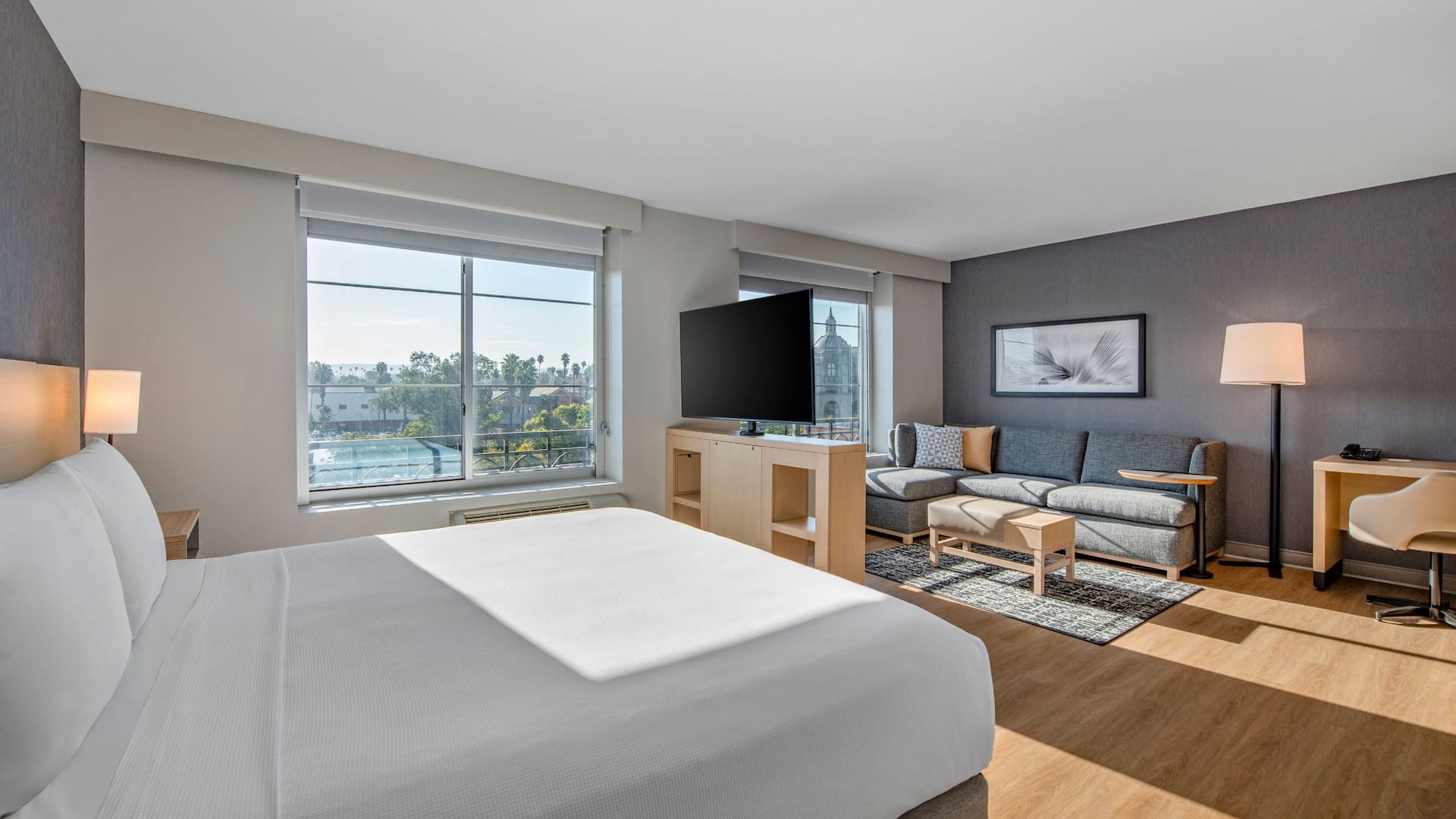 Hyatt Place Riverside/Downtown Viewking Two
