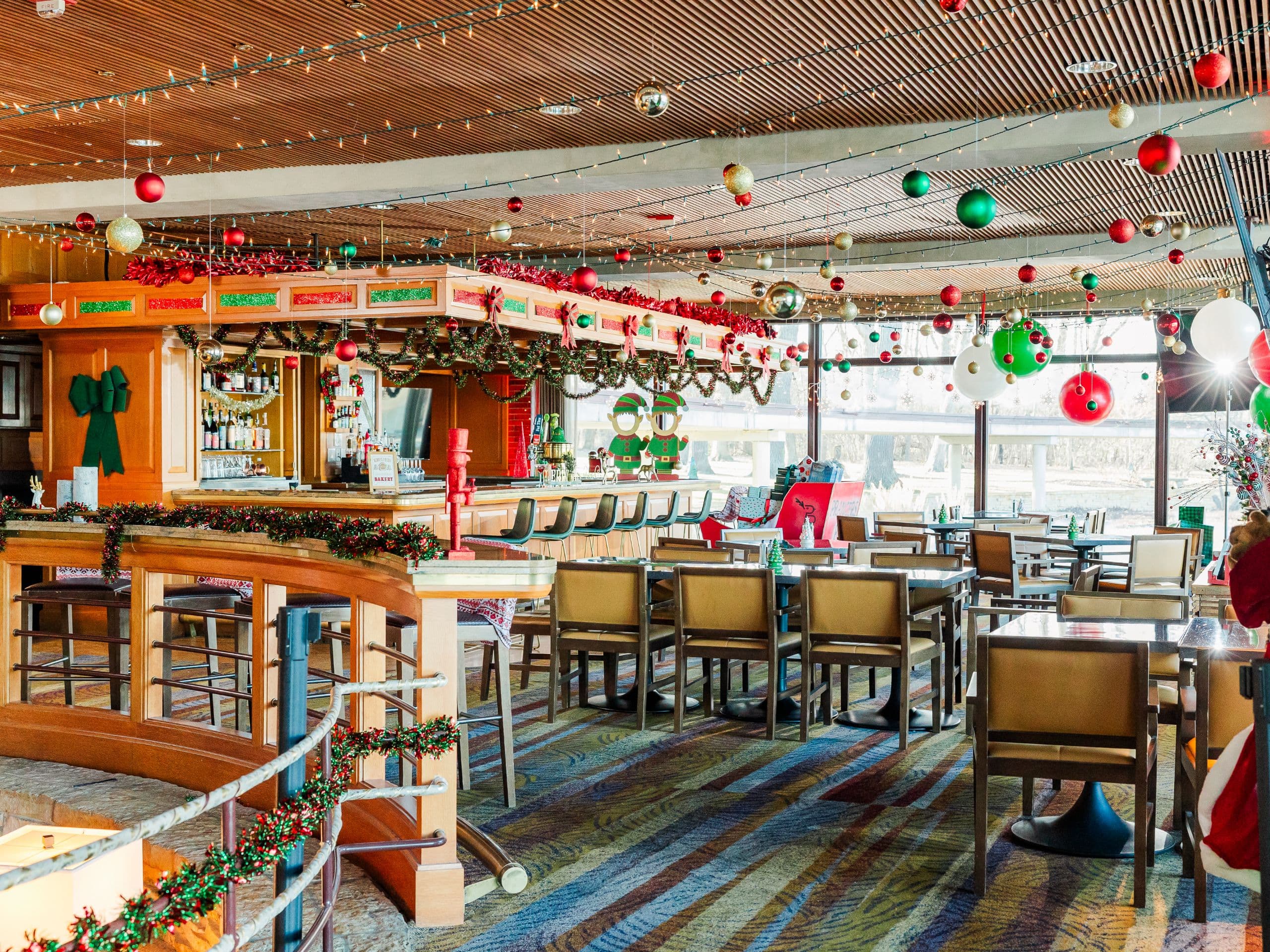 Hyatt Lodge Oak Brook Chicago Prancers Pub Room