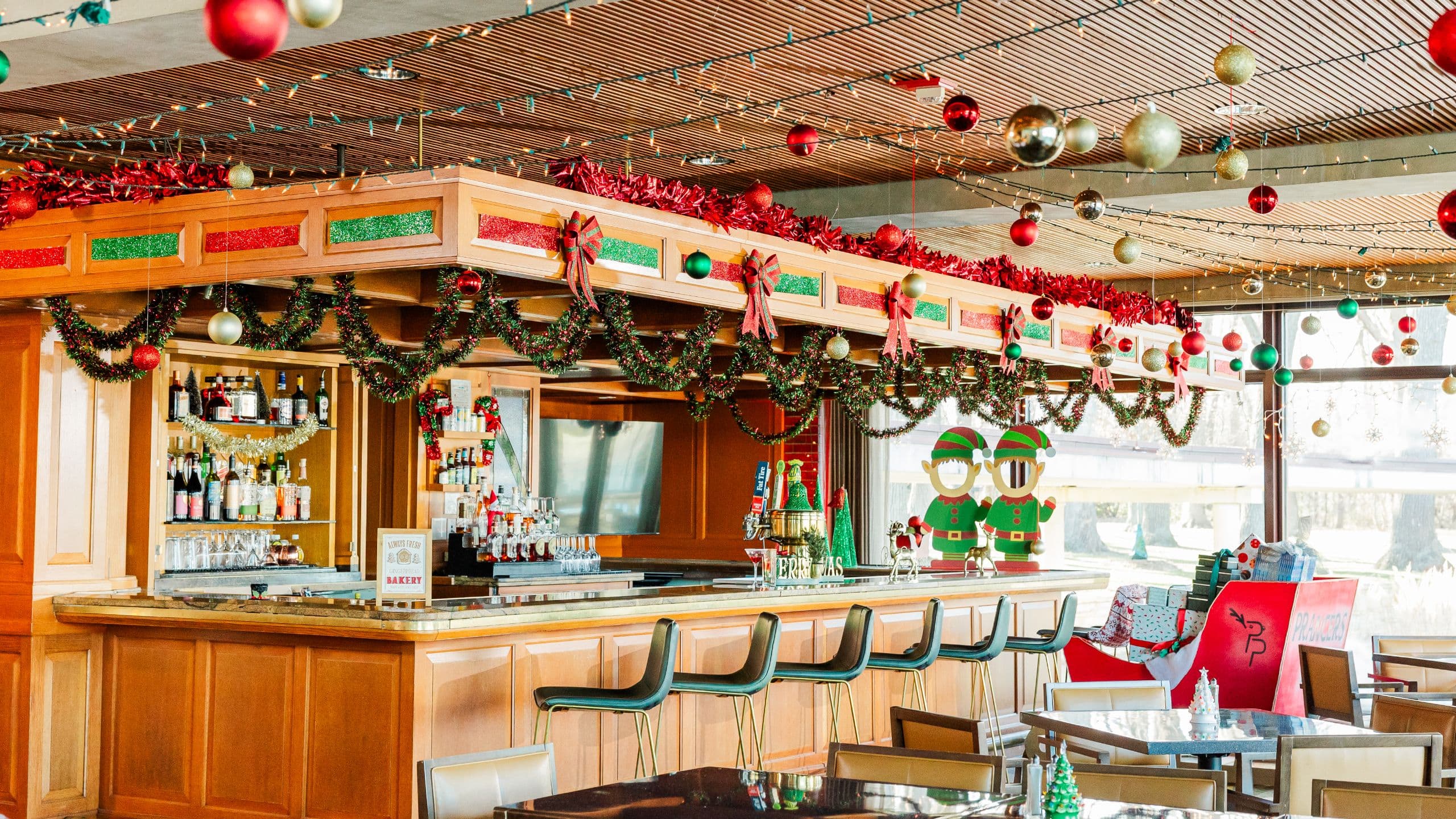 Hyatt Lodge Oak Brook Chicago Prancer Pub Bar Wide