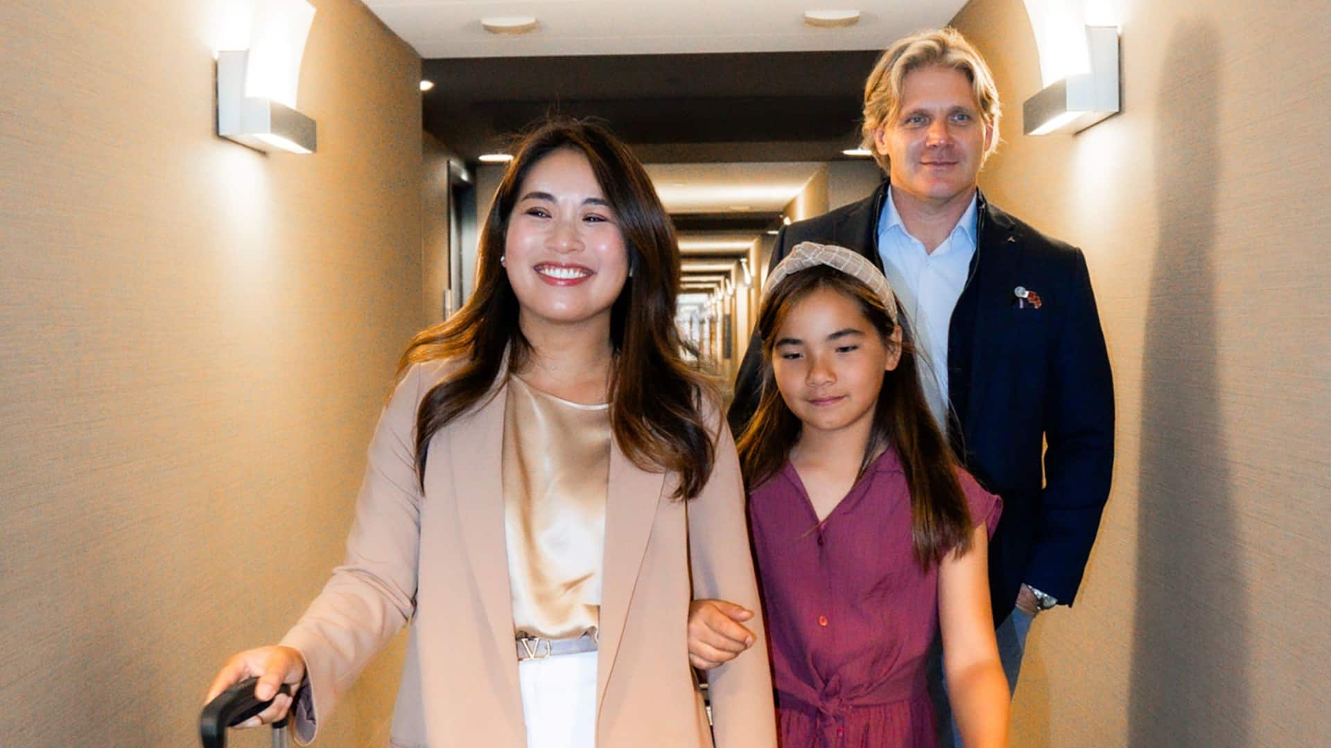 Hyatt Regency Long Beach Checking In Family