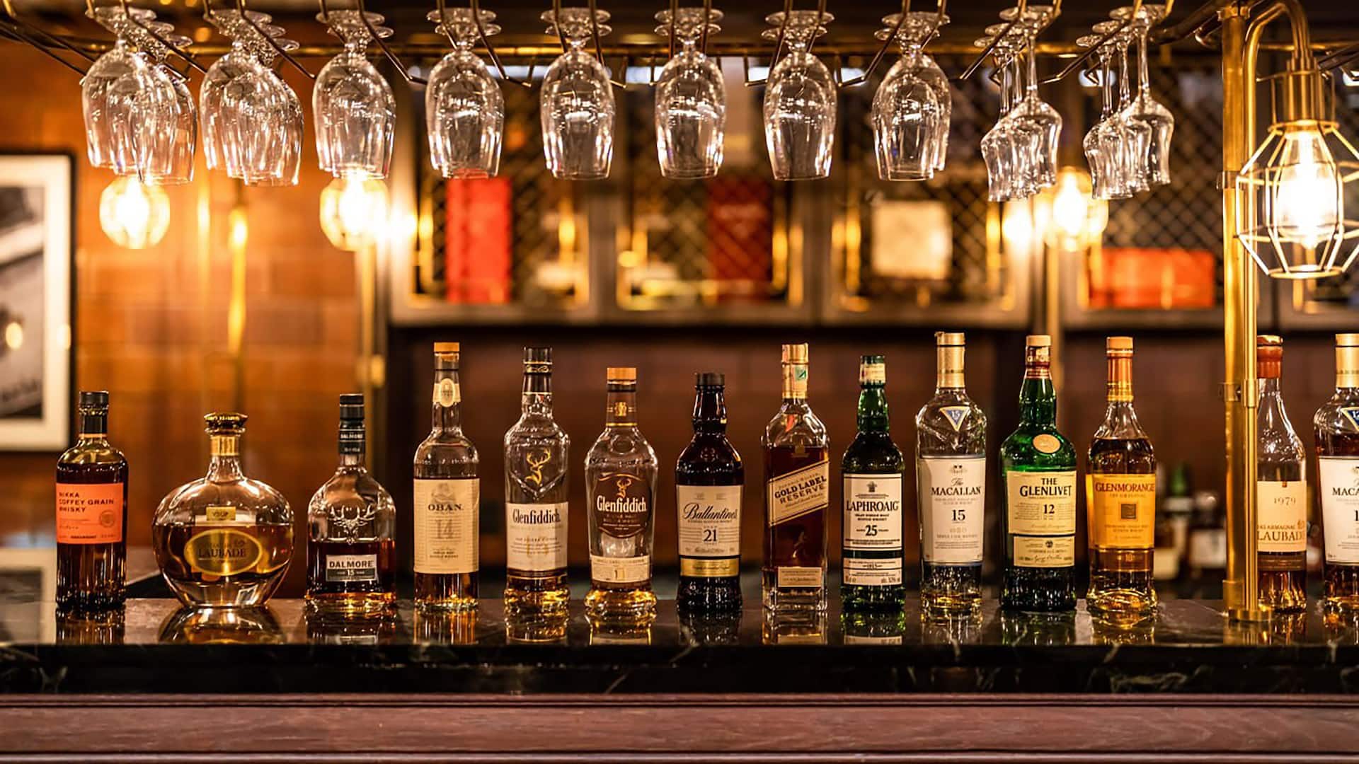 Hyatt Regency Phnom Penh Metropole Underground Whiskey