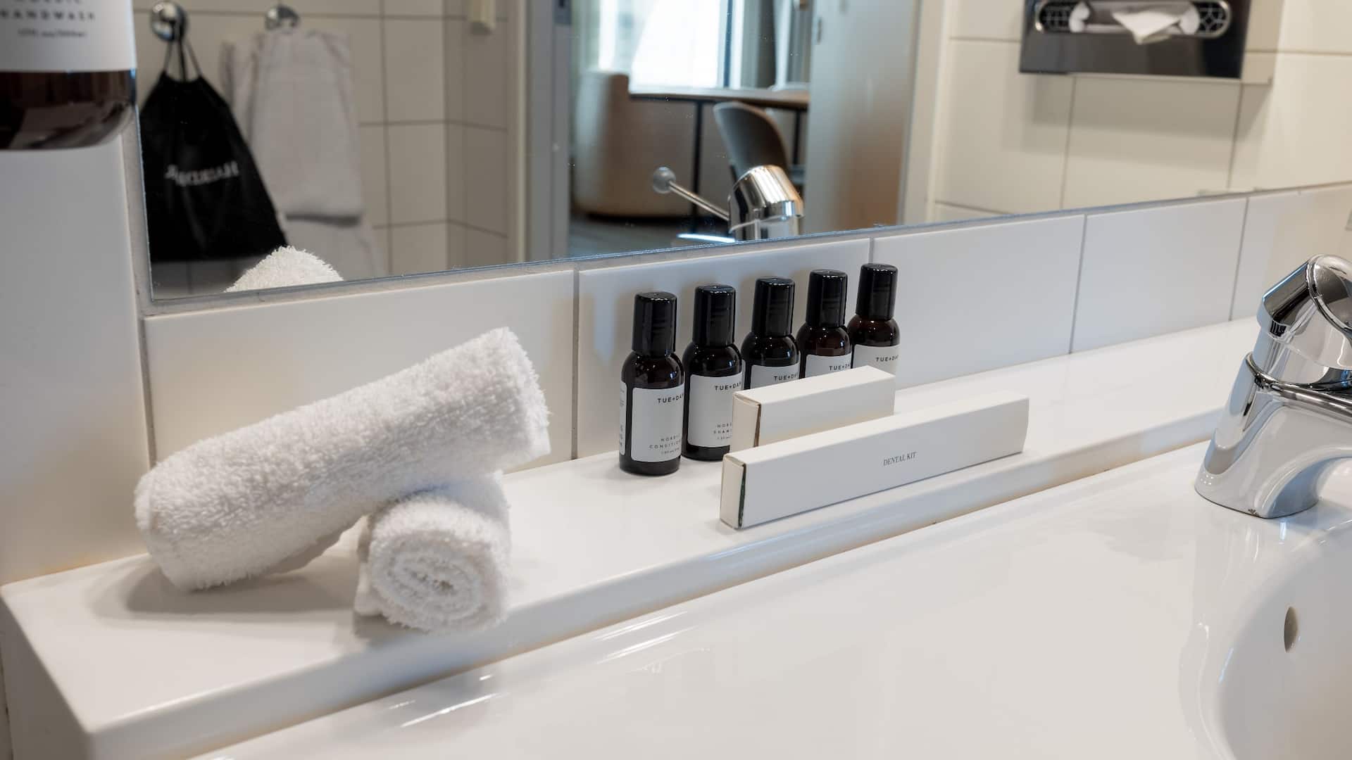 Hotel G Gothenburg Accessible King Bed With Sofabed Bathroom Amenities