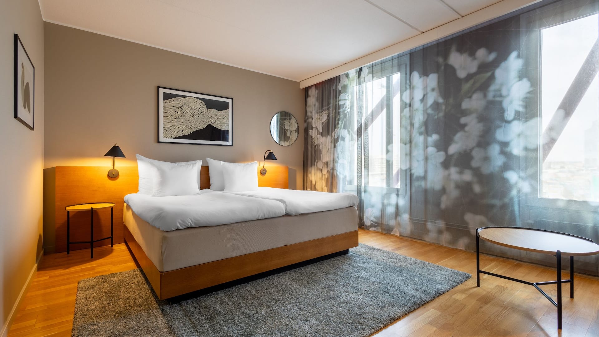 Hotel G Gothenburg King Bed With Sofabed Side View