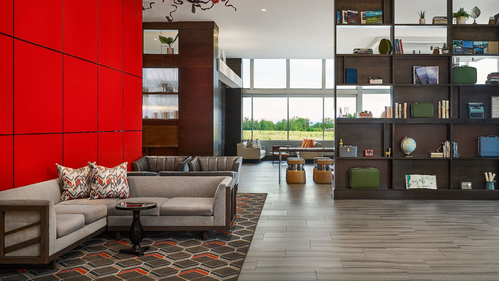 Hyatt Place Peña Station / Denver Airport Lounge Seating