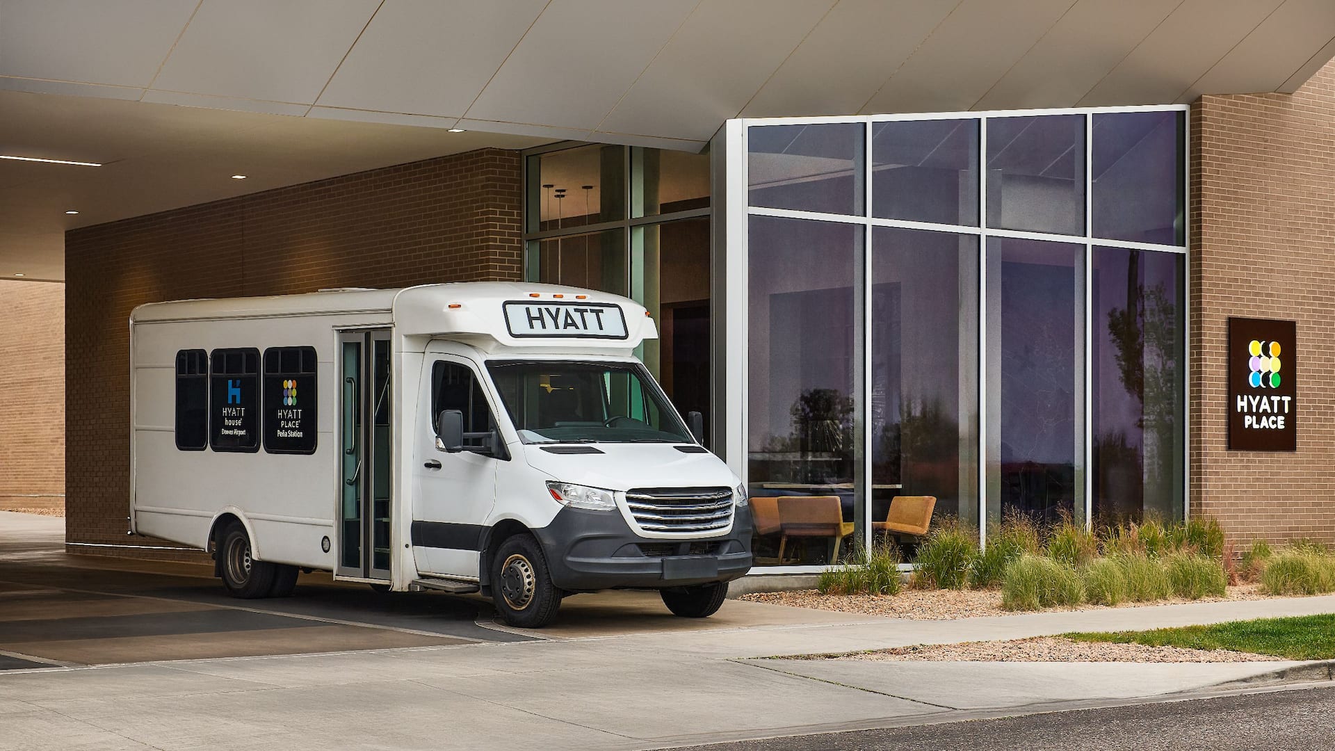 Hyatt Place Peña Station / Denver Airport Shuttle