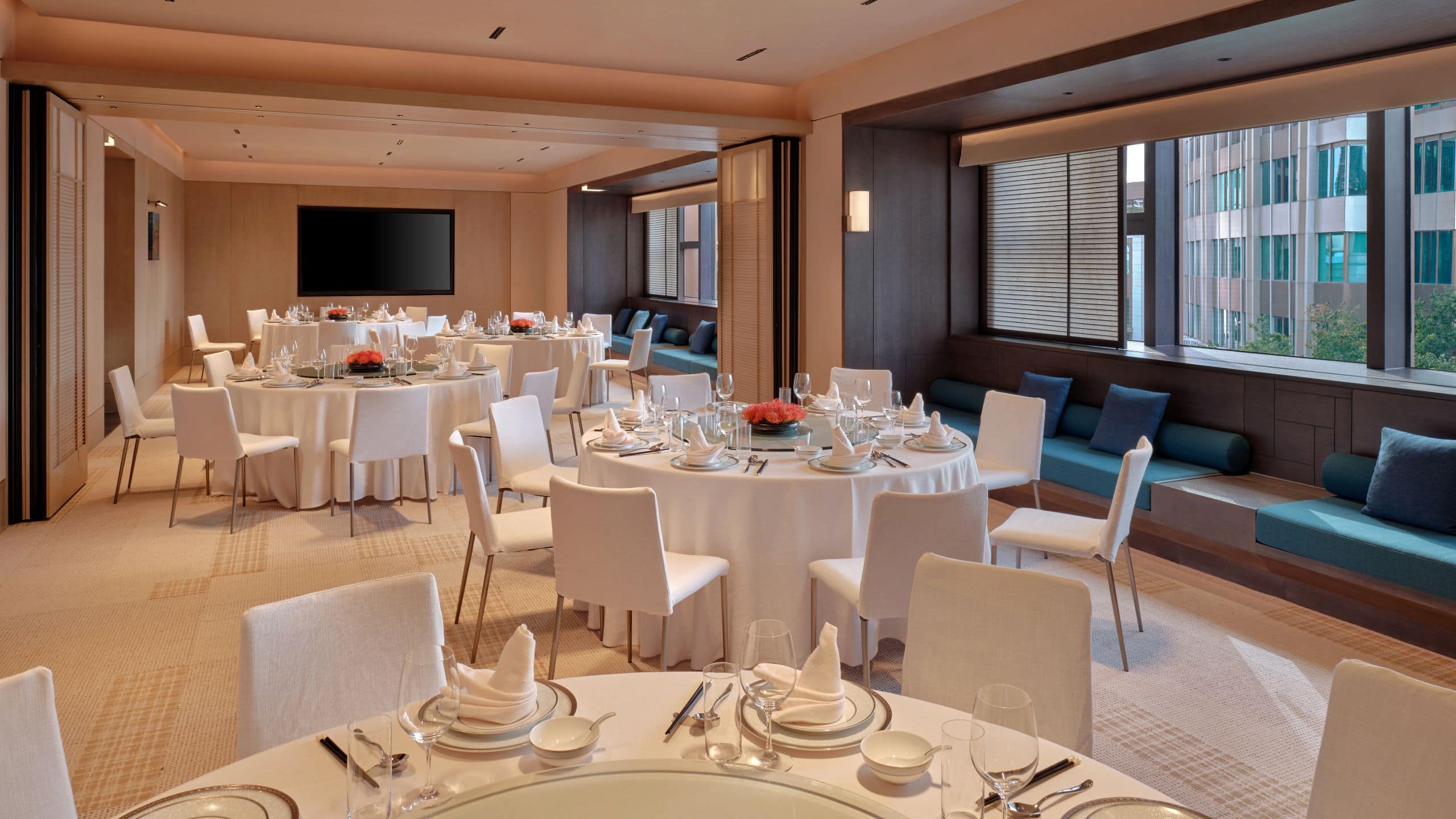 Alila Shanghai Meeting Room Round Table Setup