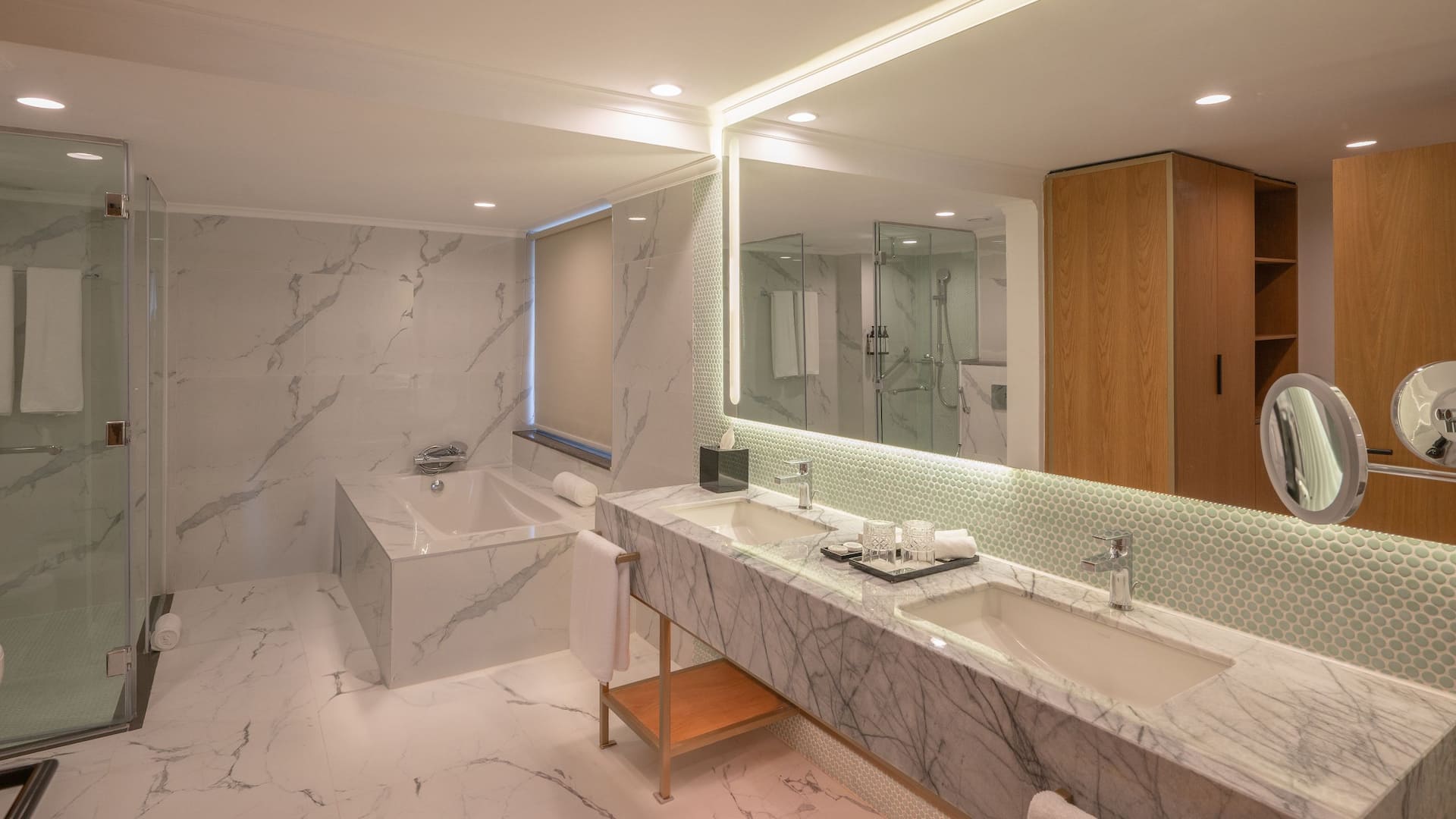 6/6 Hyatt Regency Nairobi Westlands Two Bedroom Bathroom