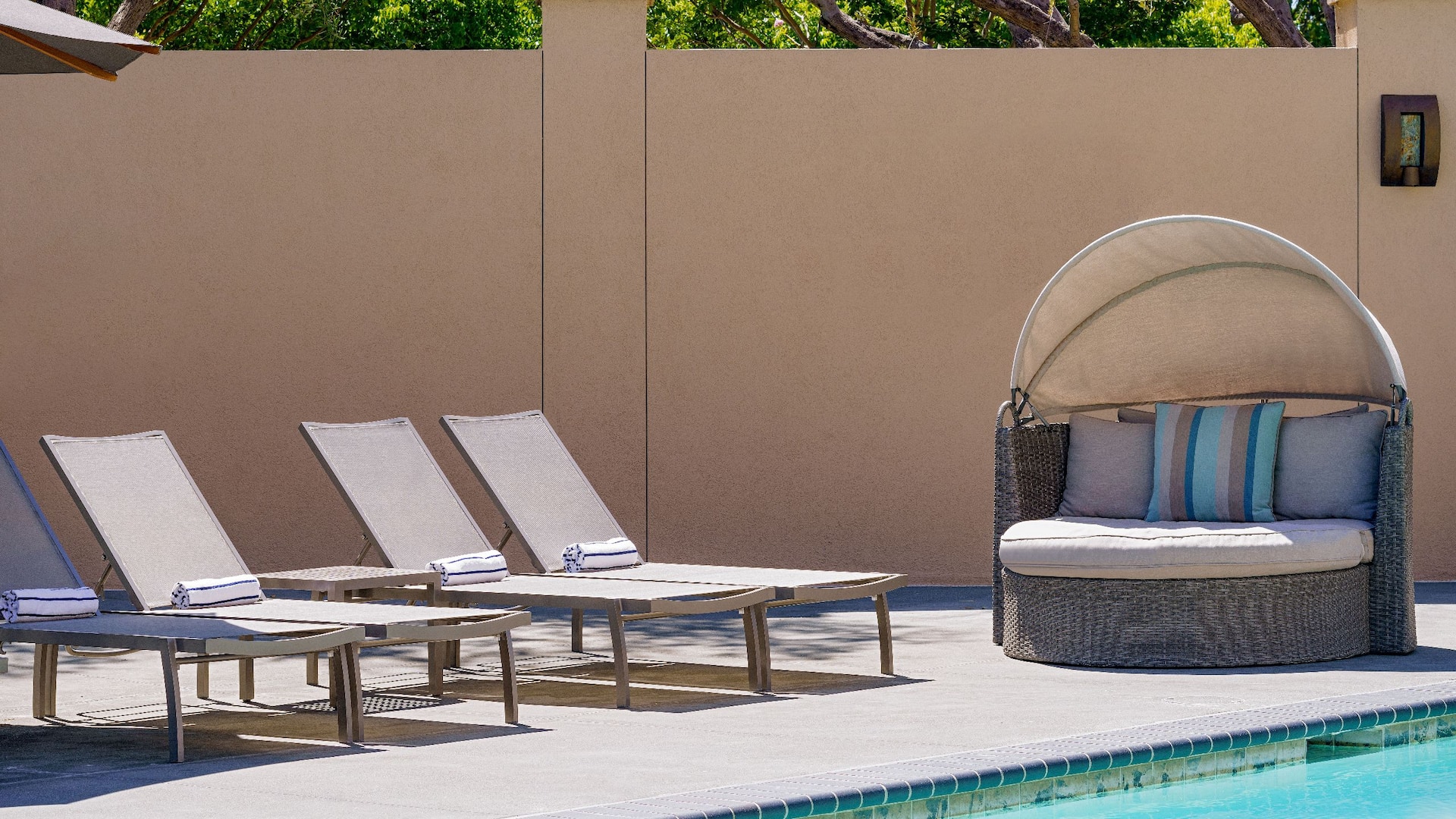 Hyatt Regency Santa Clara Poolside Single Loungers