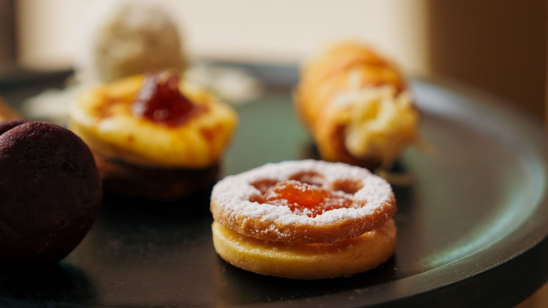 Grand Hyatt Deer Valley Living Room Afternoon Tea Close