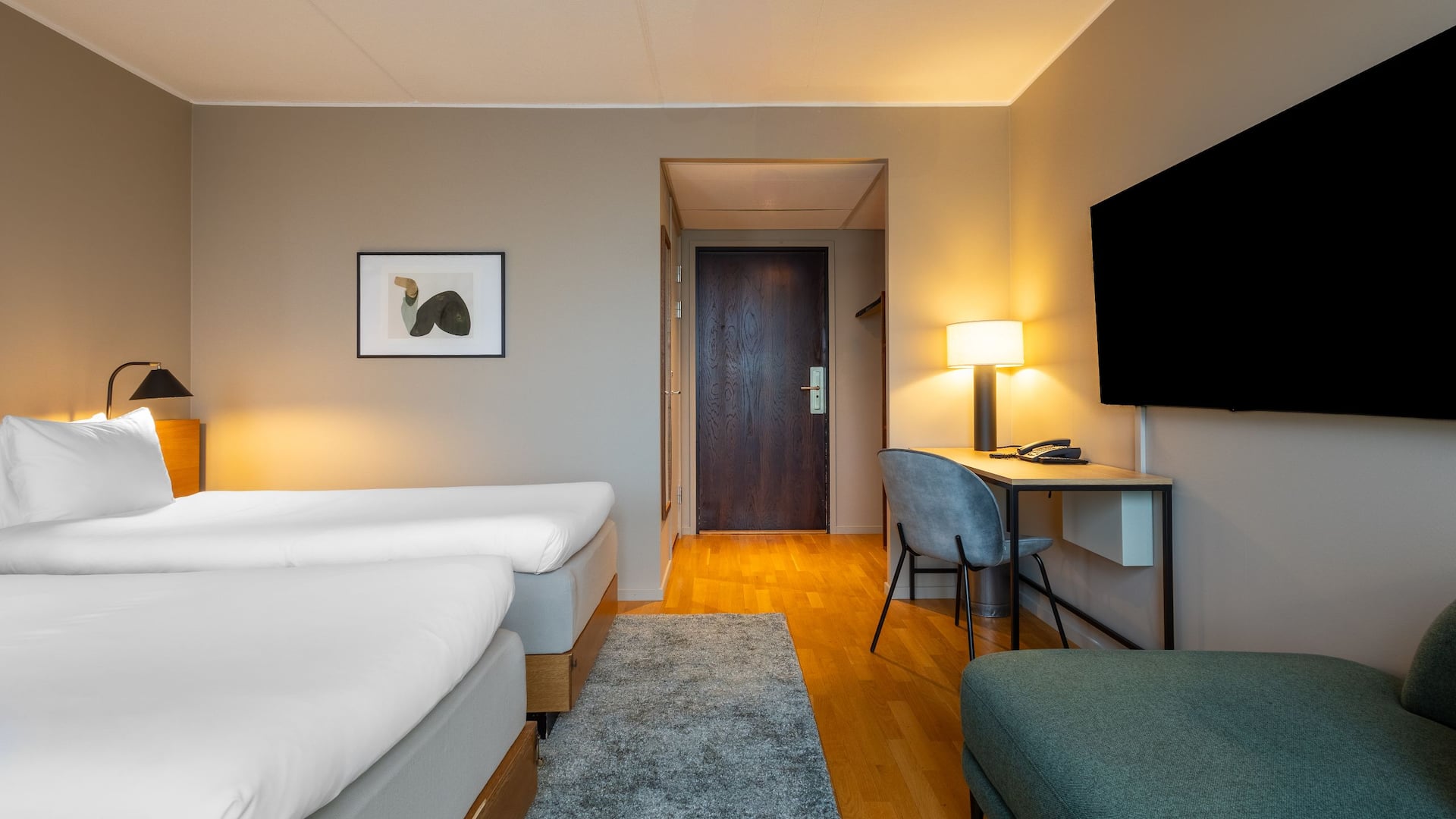 Hotel G Gothenburg Twin Beds Desk Entrance