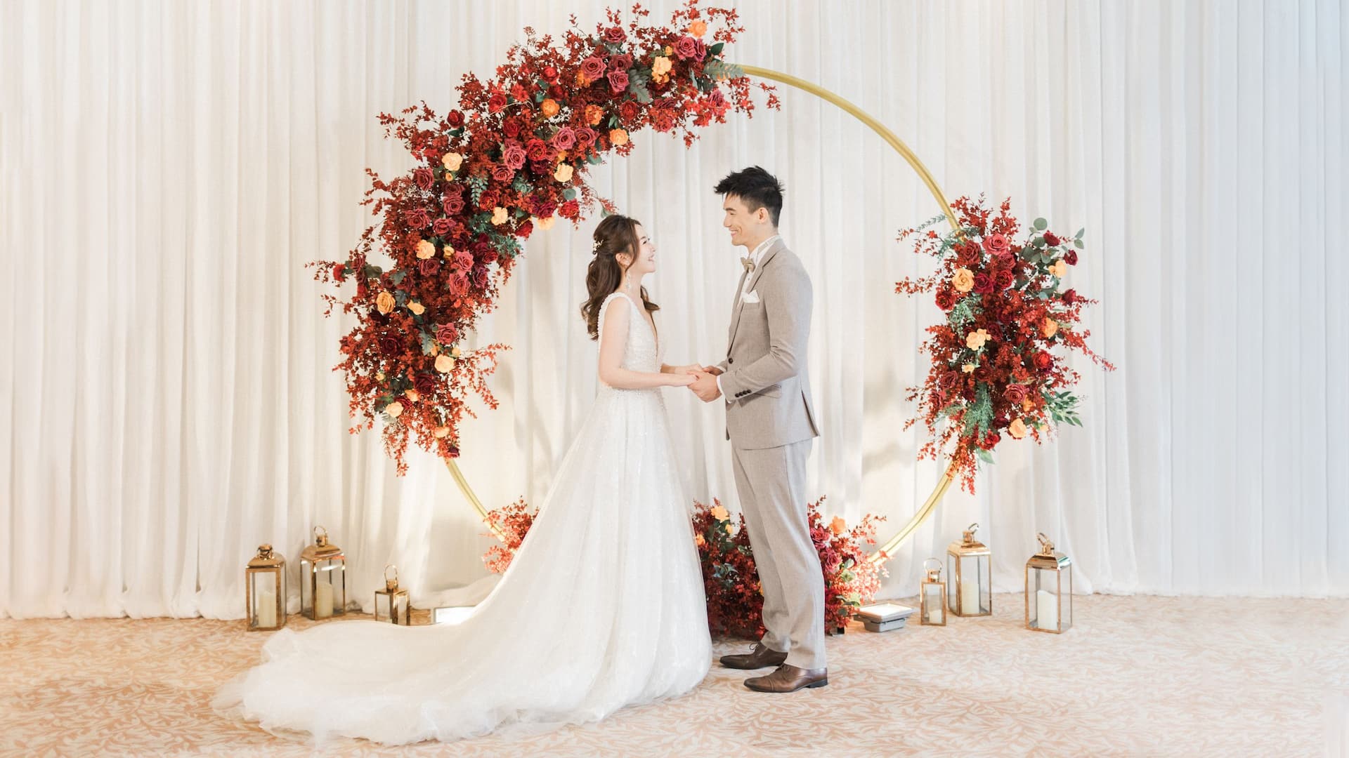 Hyatt Regency Hong Kong, Tsim Sha Tsui Wedding Foyer Couple Arch