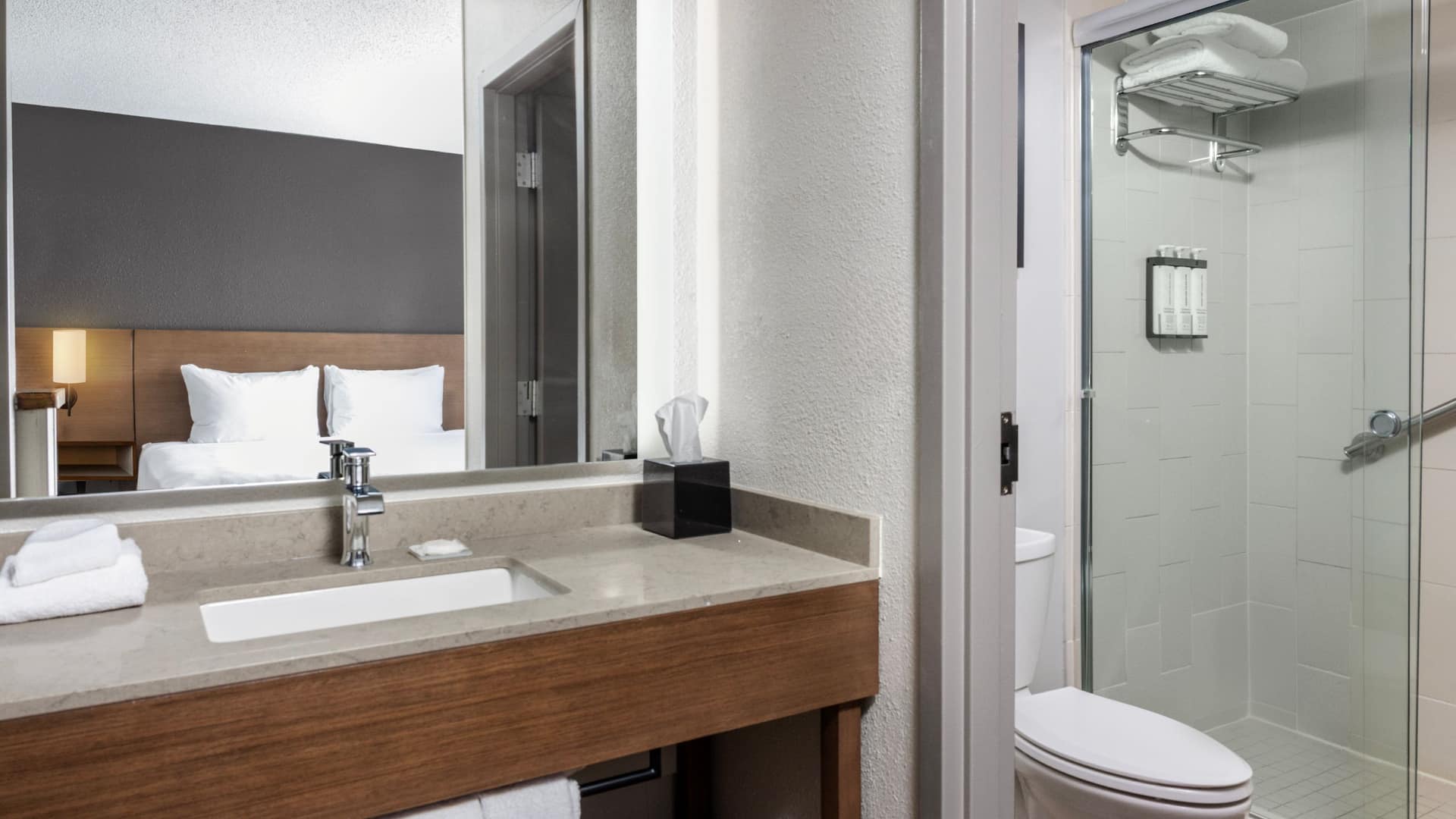 4 of 4 Hyatt Place Orlando Airport Guestroom Shower