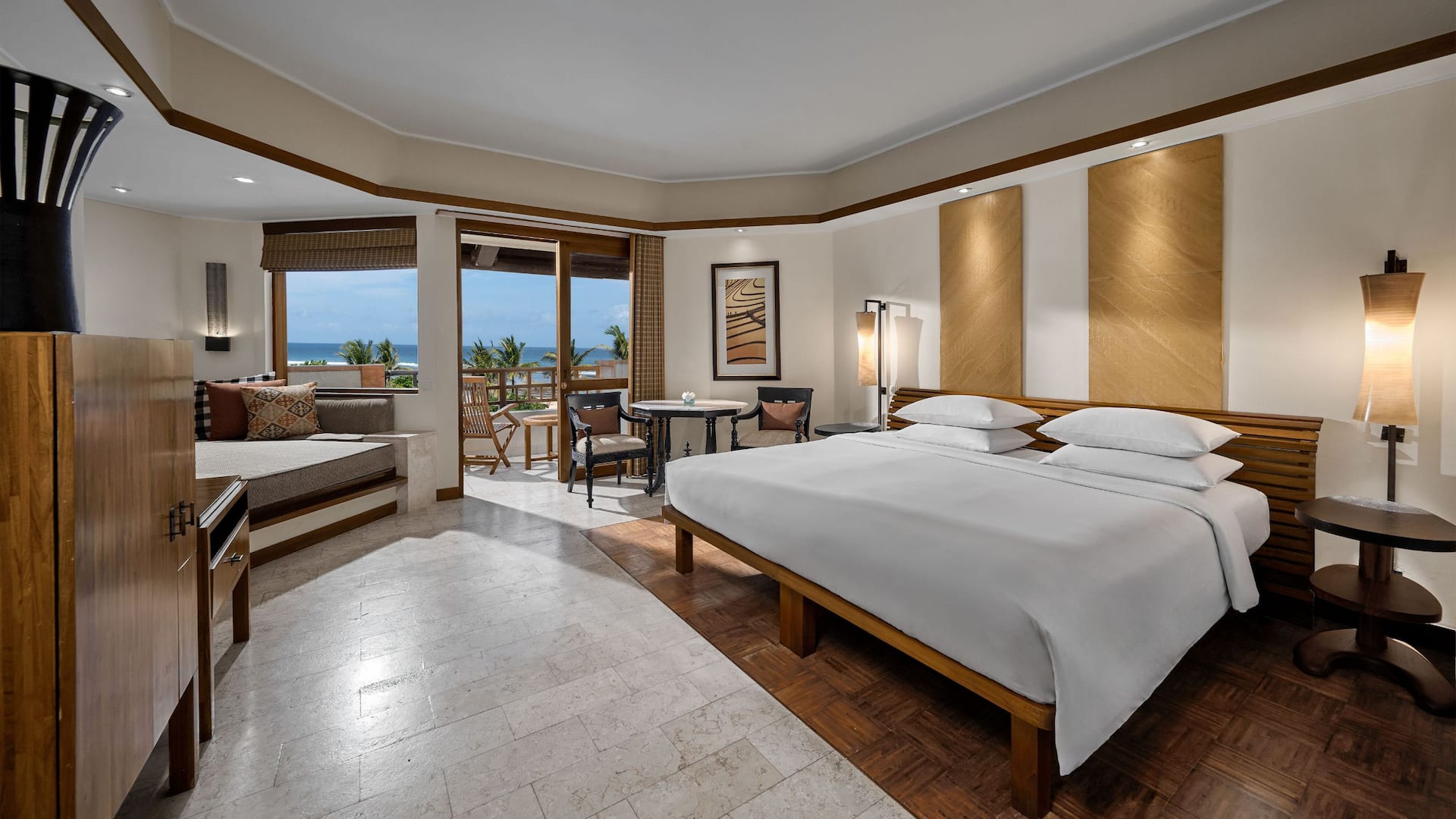 2 de 6 Grand Hyatt Bali Ocean View King Bedroom Layout