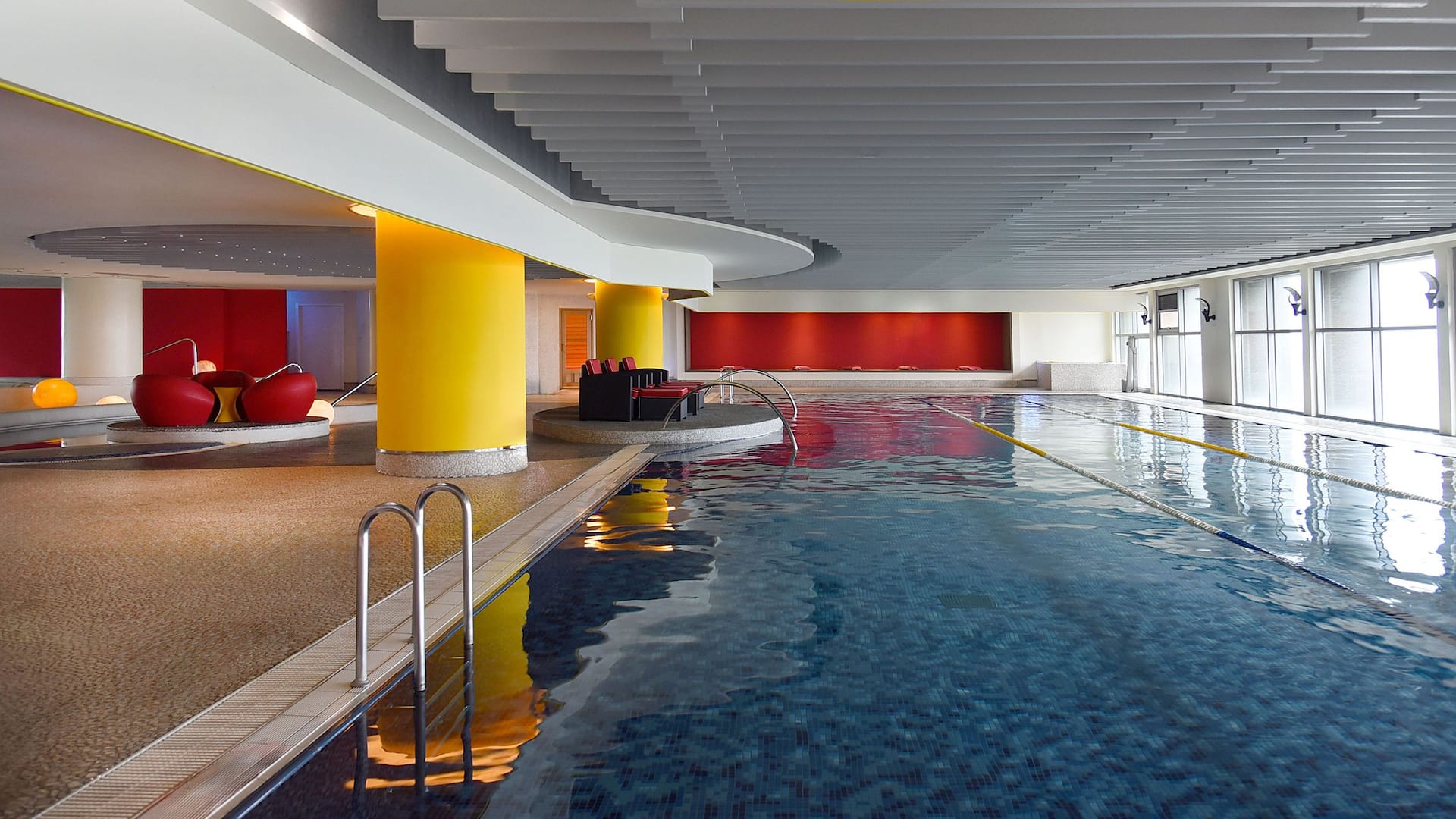 Hyatt Regency Taoyuan International Airport Pool