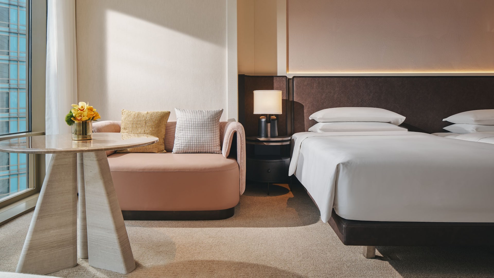 2/2 Hyatt on the Bund, Shanghai Twin Room