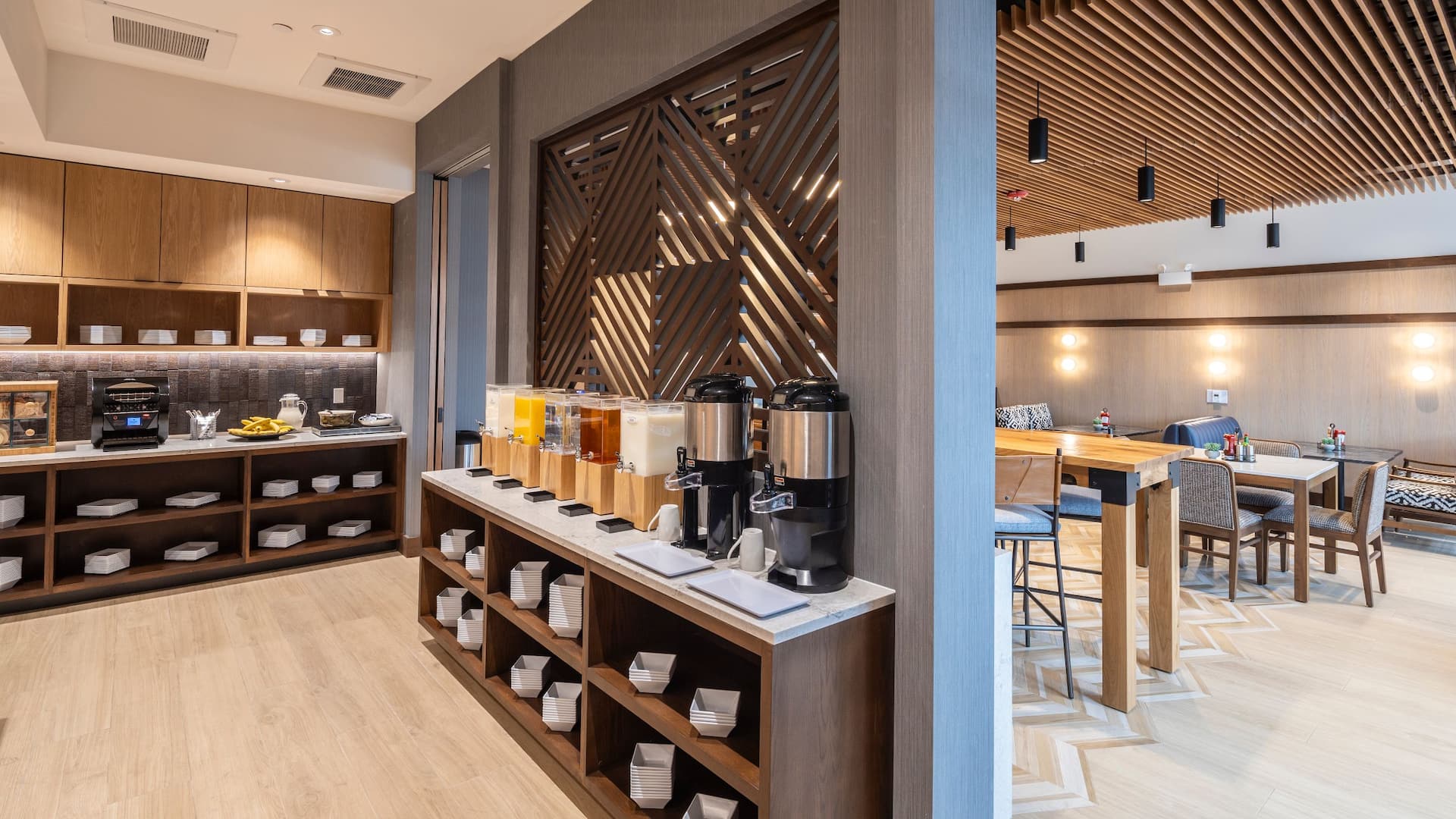 Hyatt Place South Reno Breakfast Bar And Seating