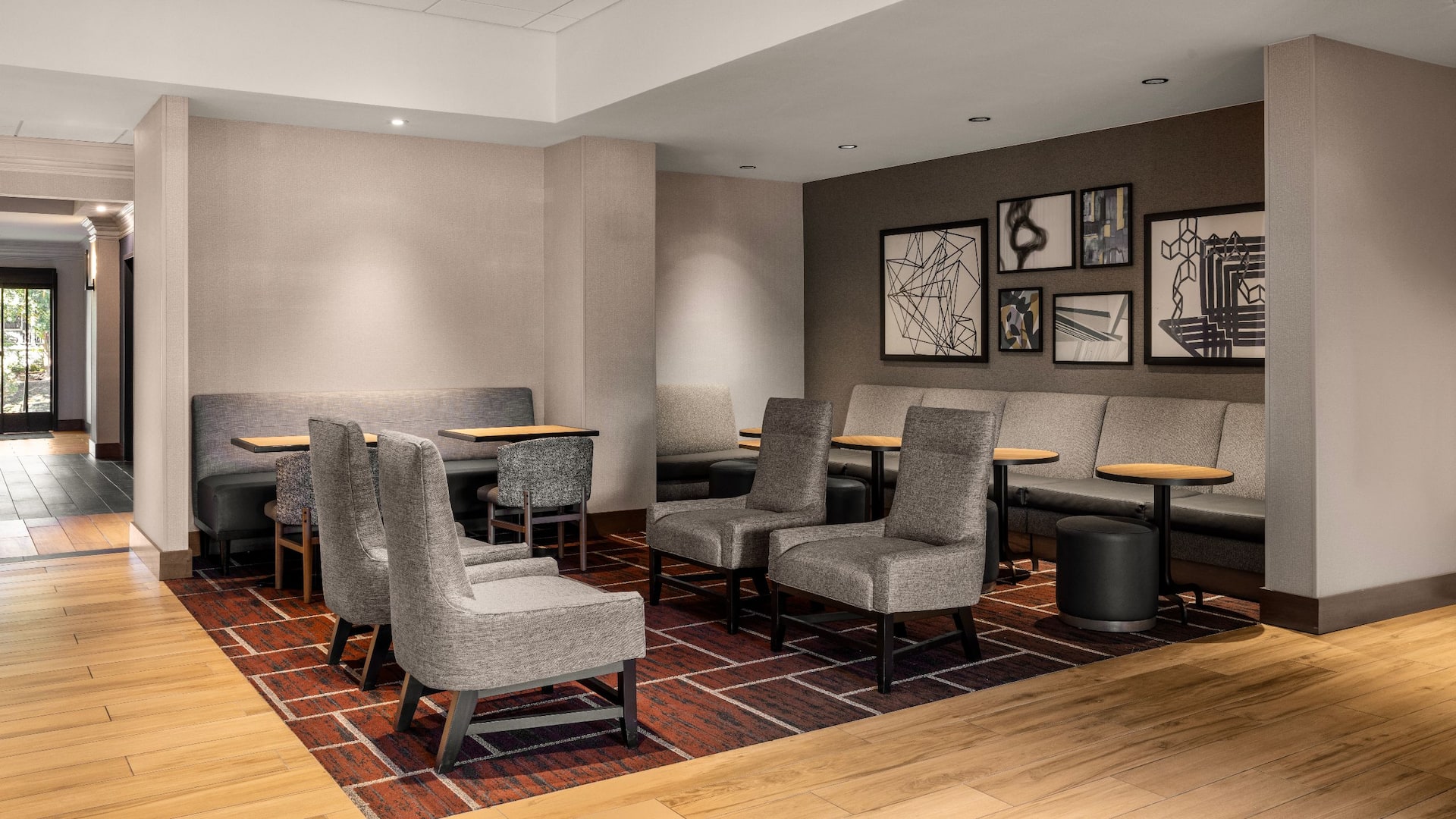 Hyatt Place San Antonio/Riverwalk Lobby Seating