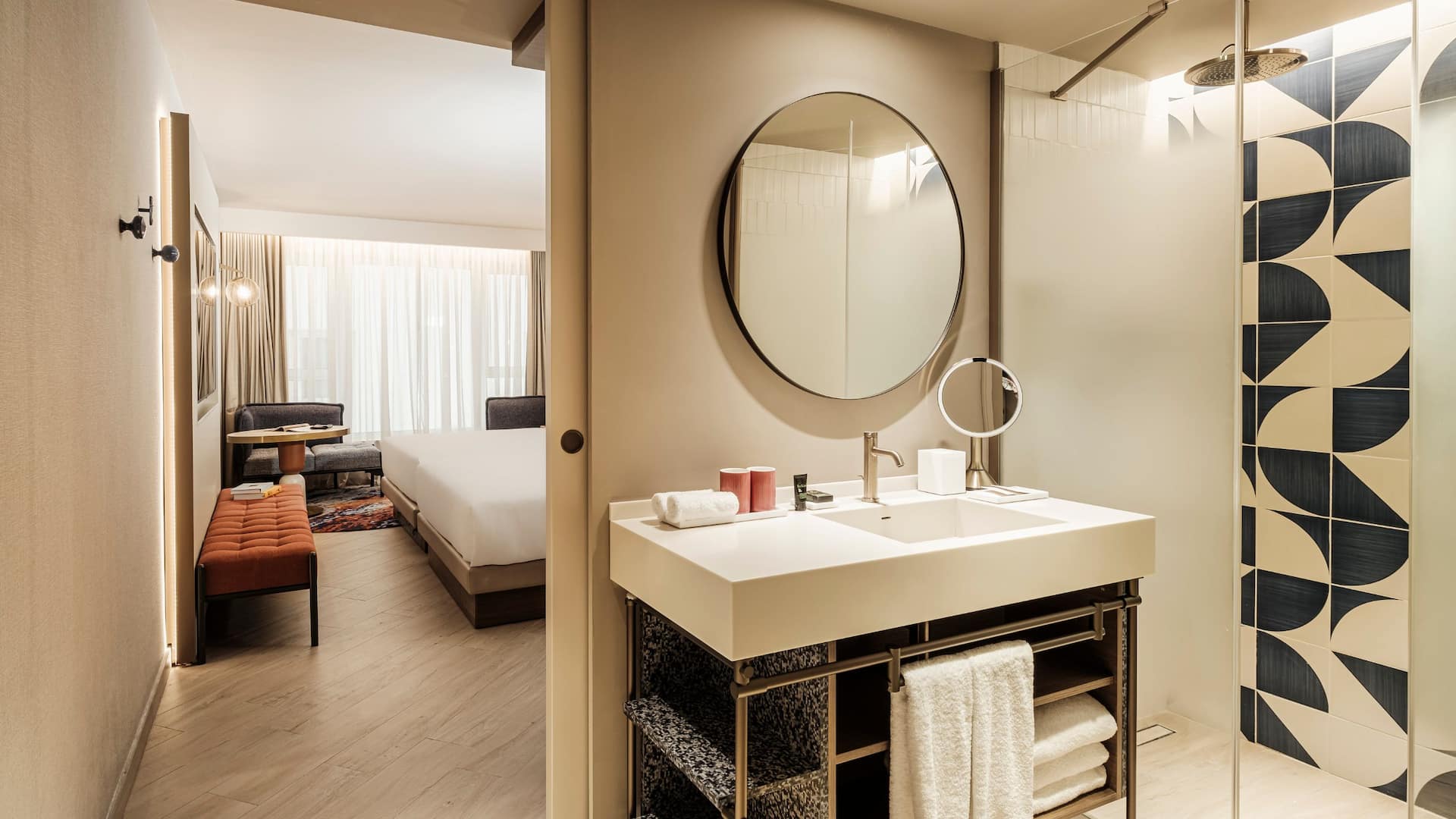 3/5 Hyatt Centric Malta Two Double Beds Vanity And Shower