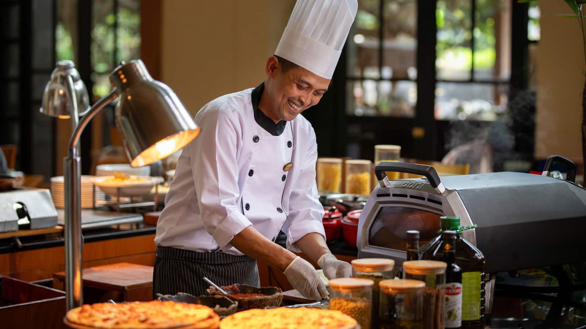 Hyatt Regency Yogyakarta Pizza Making