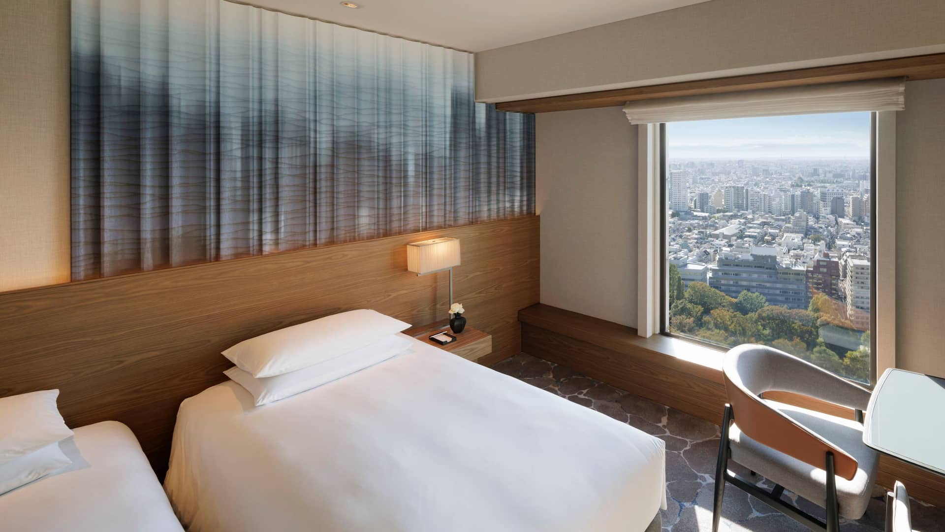 2 von 4 Hyatt Regency Tokyo Twin Guestroom Park View
