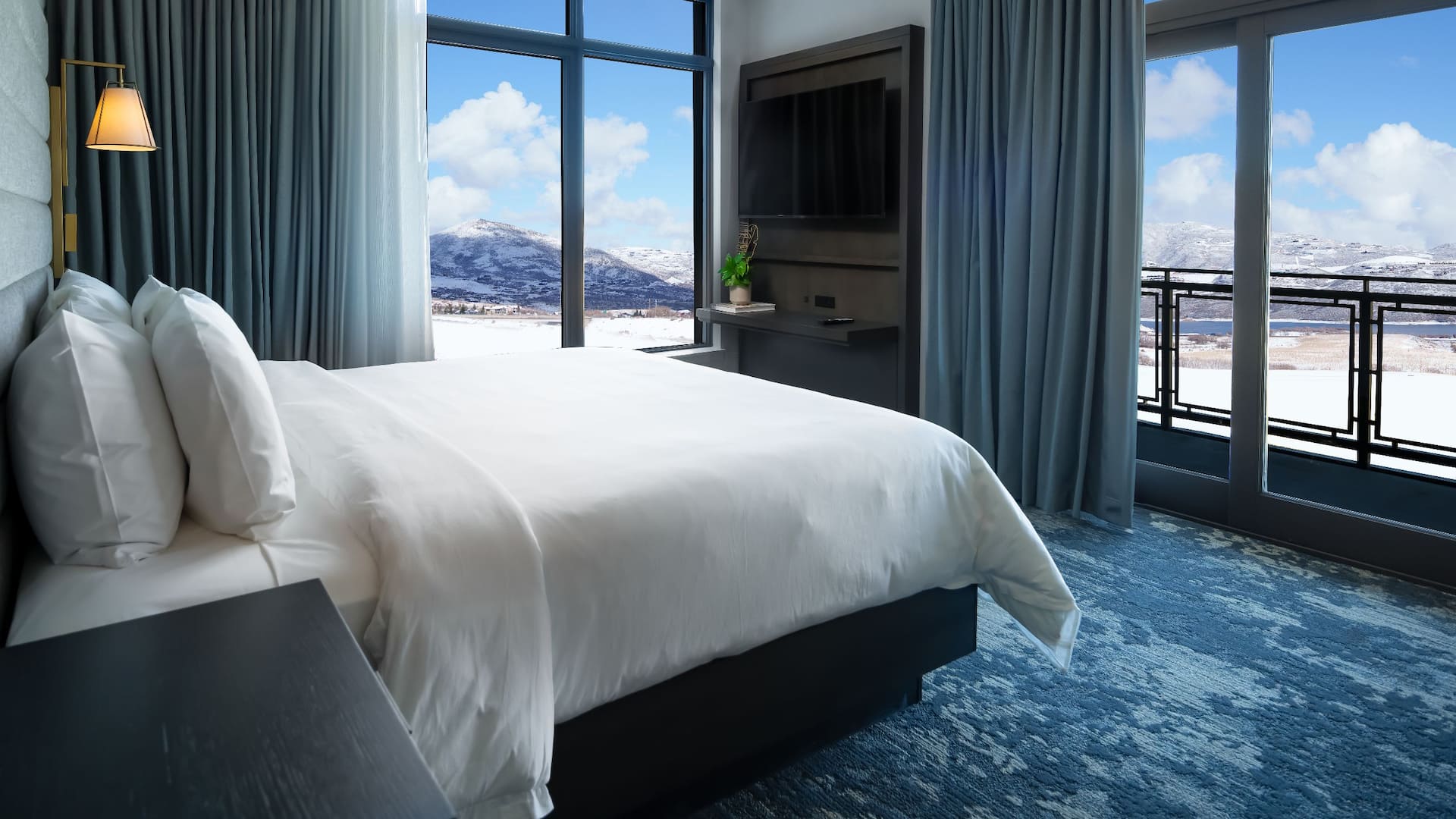 Grand Hyatt Deer Valley Deer Valley Suite King Bedroom