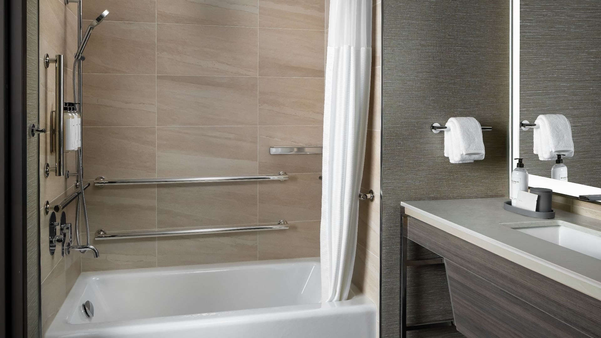 2 of 3 Grand Hyatt Deer Valley Studio Two Queen Accessible Tub Bathroom