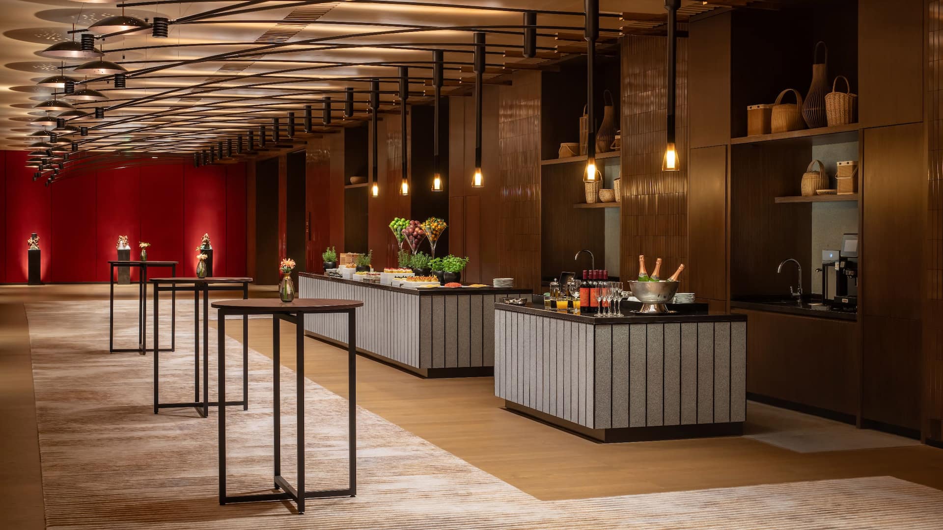 1 of 4 Grand Hyatt Kunming Gallery Room Foyer