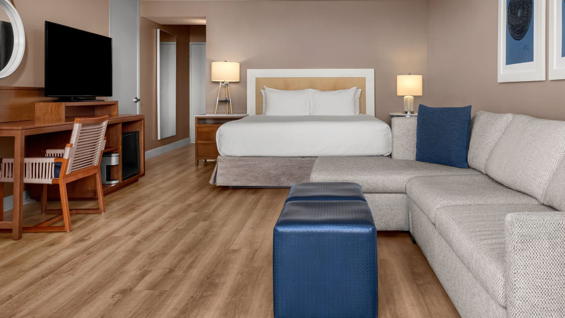 Hyatt Regency Mission Bay Spa and Marina King Bed With Patio