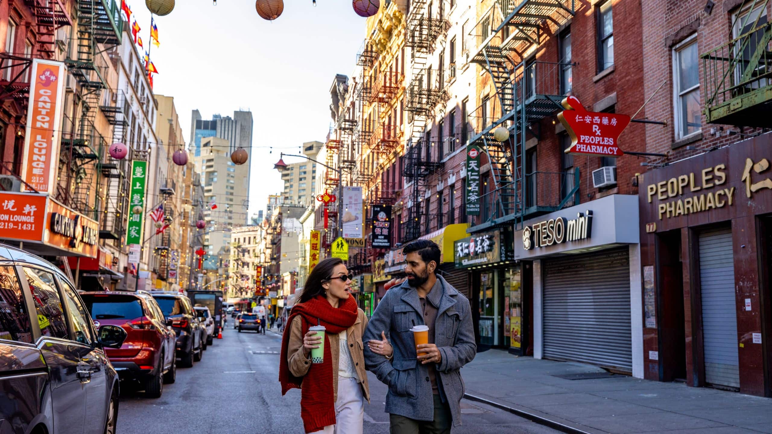 Hotel 50 Bowery Couple Chinatown Couple