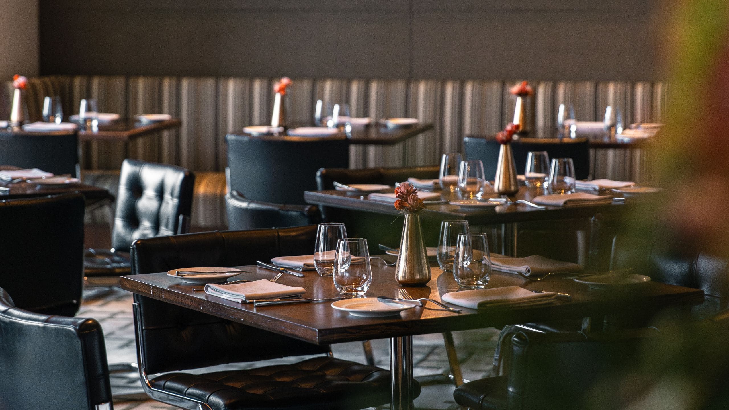 Park Hyatt Chicago Nomi Tables With Foliage Overlay