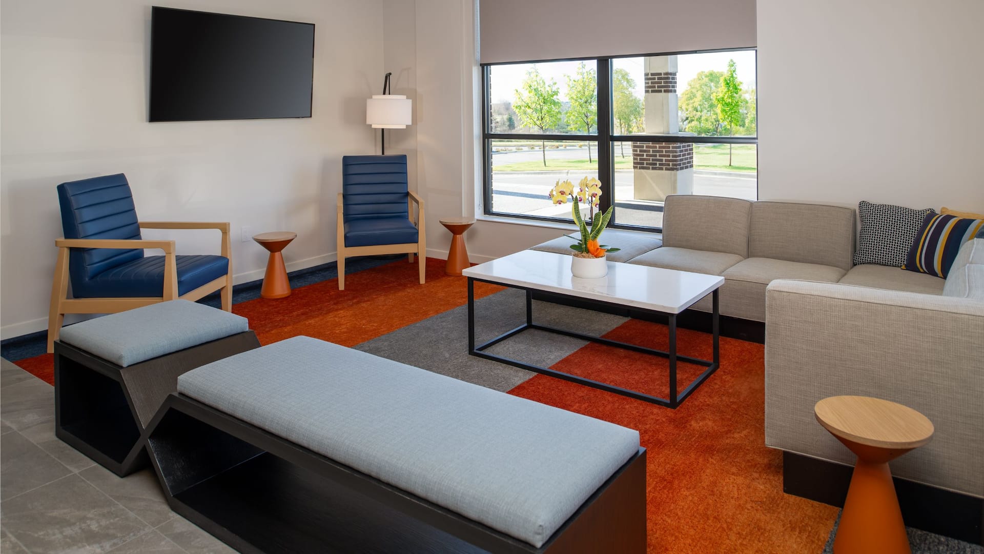 Hyatt House Auburn Hills / Detroit Lobby Living Room