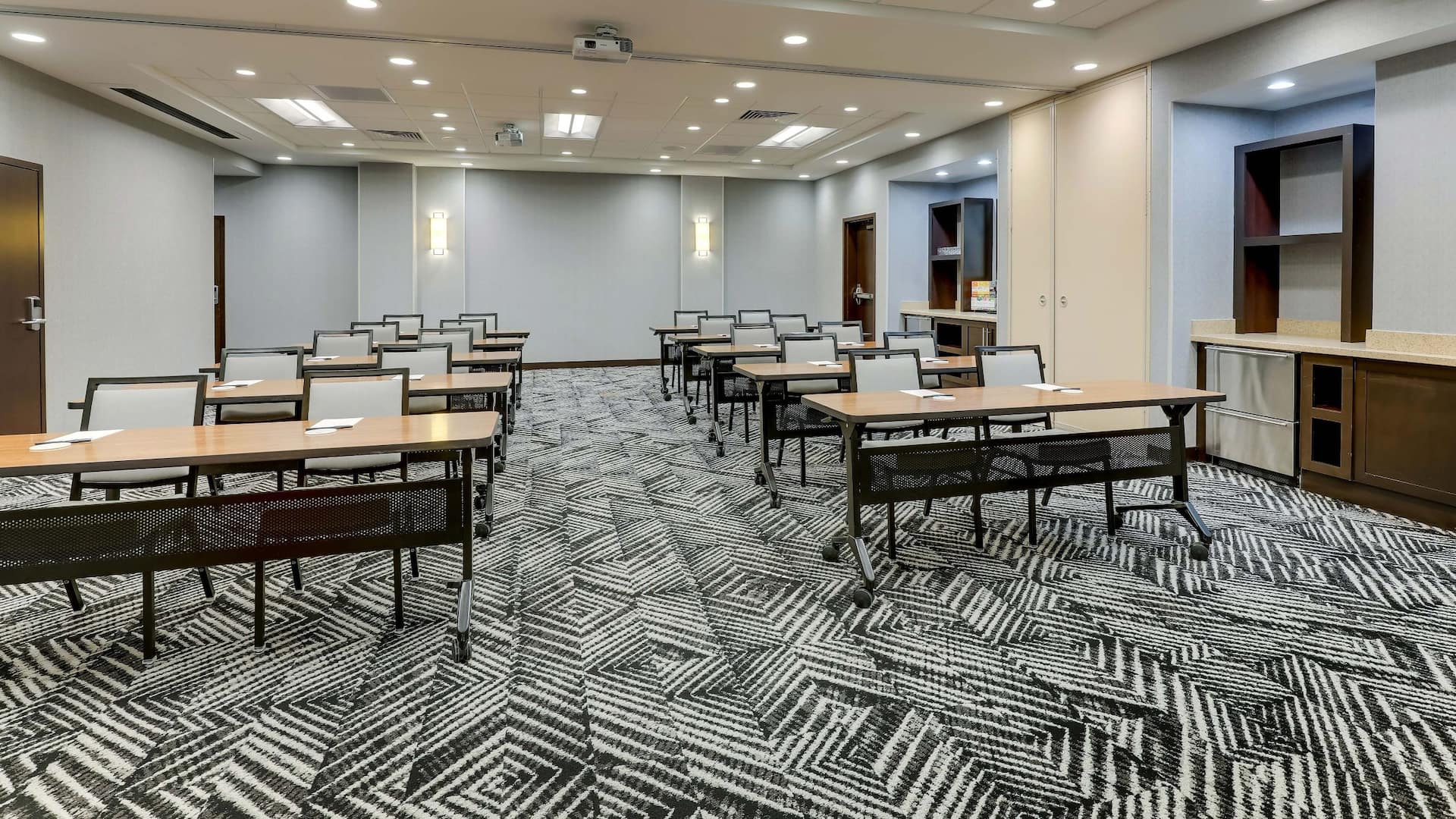 2 of 2 Hyatt Place St. Louis/Chesterfield Meeting Room Classroom Small Front
