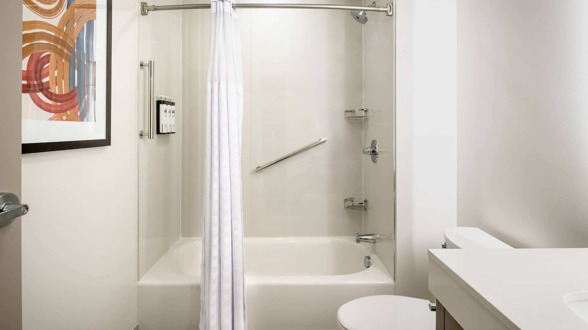 第 5，共 6 Hyatt House Auburn Hills / Detroit Standard Bathroom With Tub