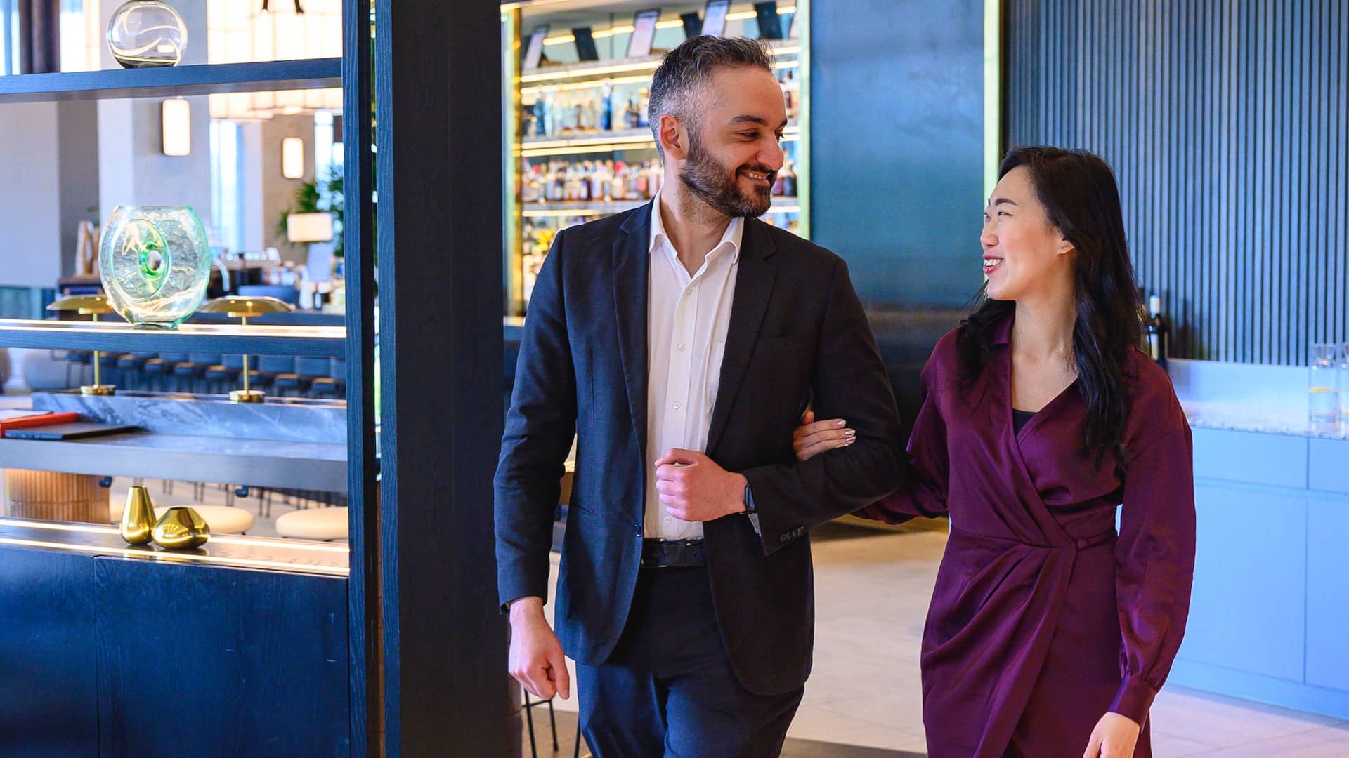 Hyatt Place Melbourne Caribbean Park Archies Farm Restaurant Bar Couple Walking To Restaurant