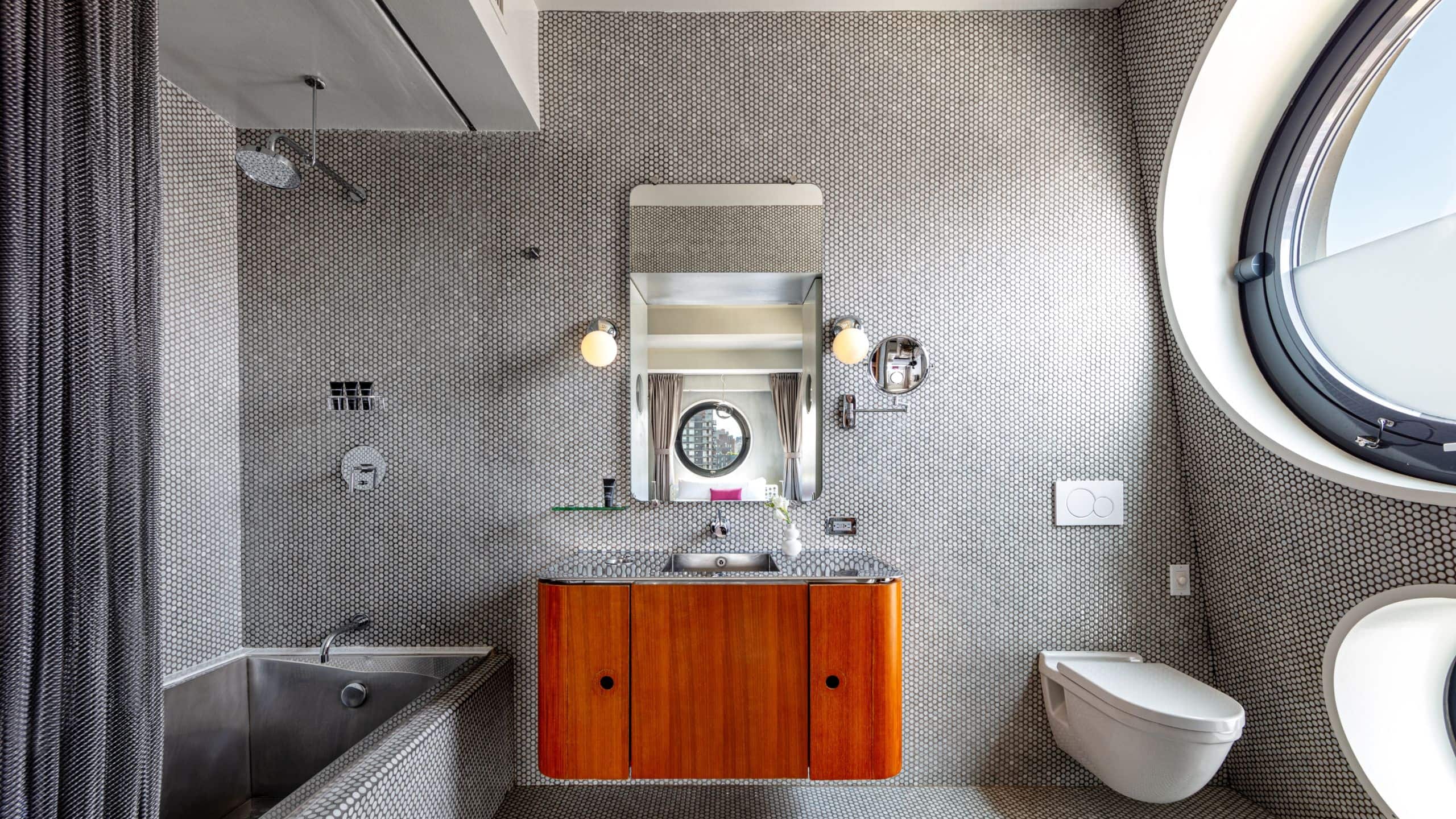 Dream Downtown Platinum King Suite Bathroom