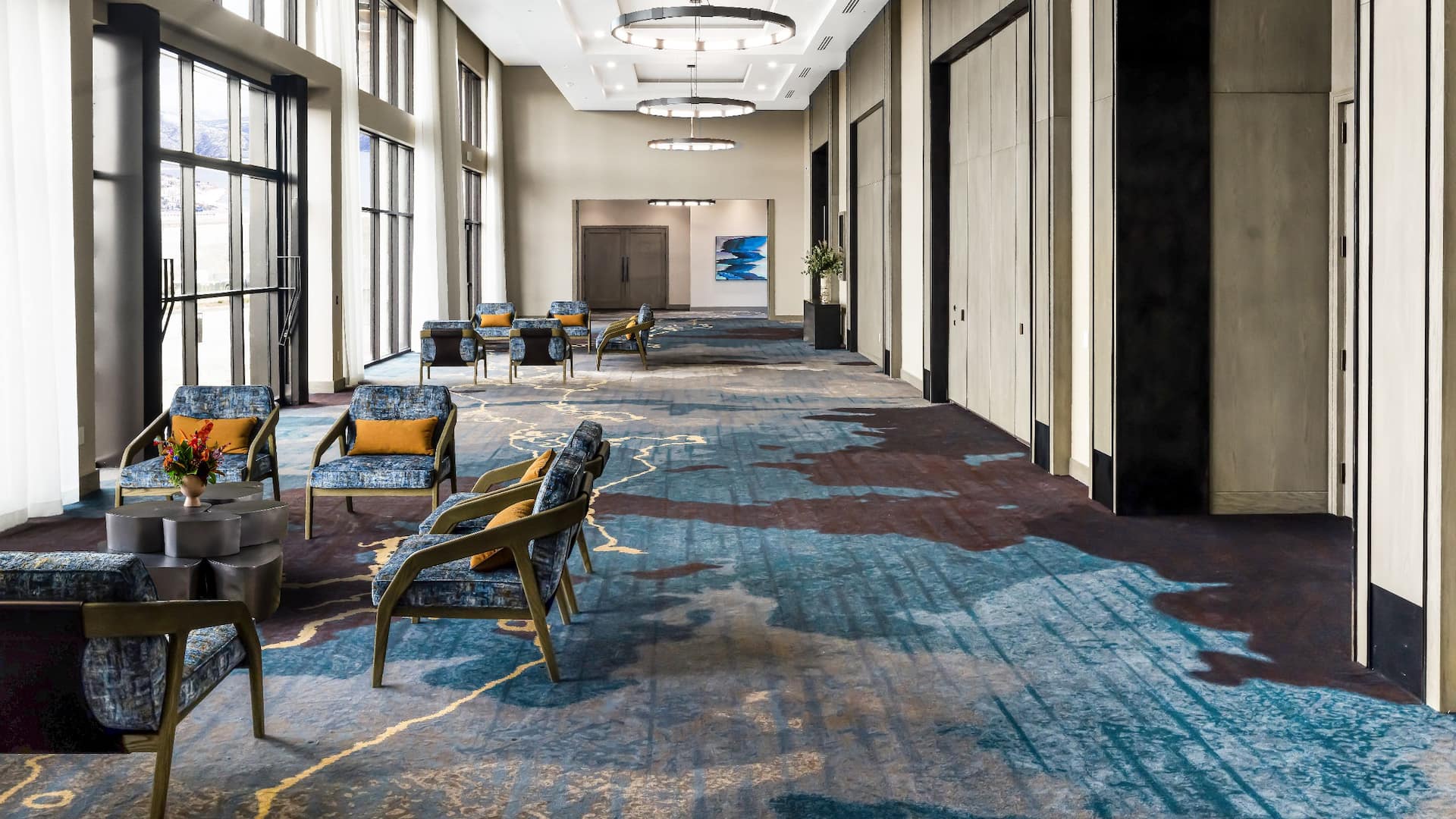 Grand Hyatt Deer Valley Prefunction Area With Table