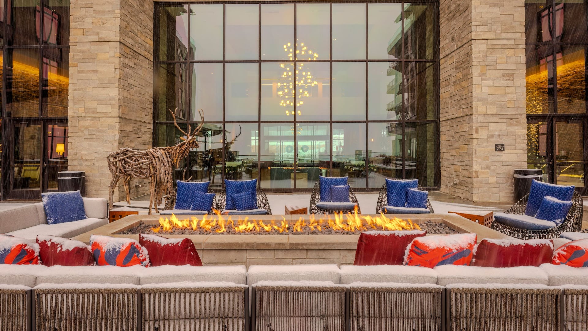 Grand Hyatt Deer Valley Remington Hailstone Terrace